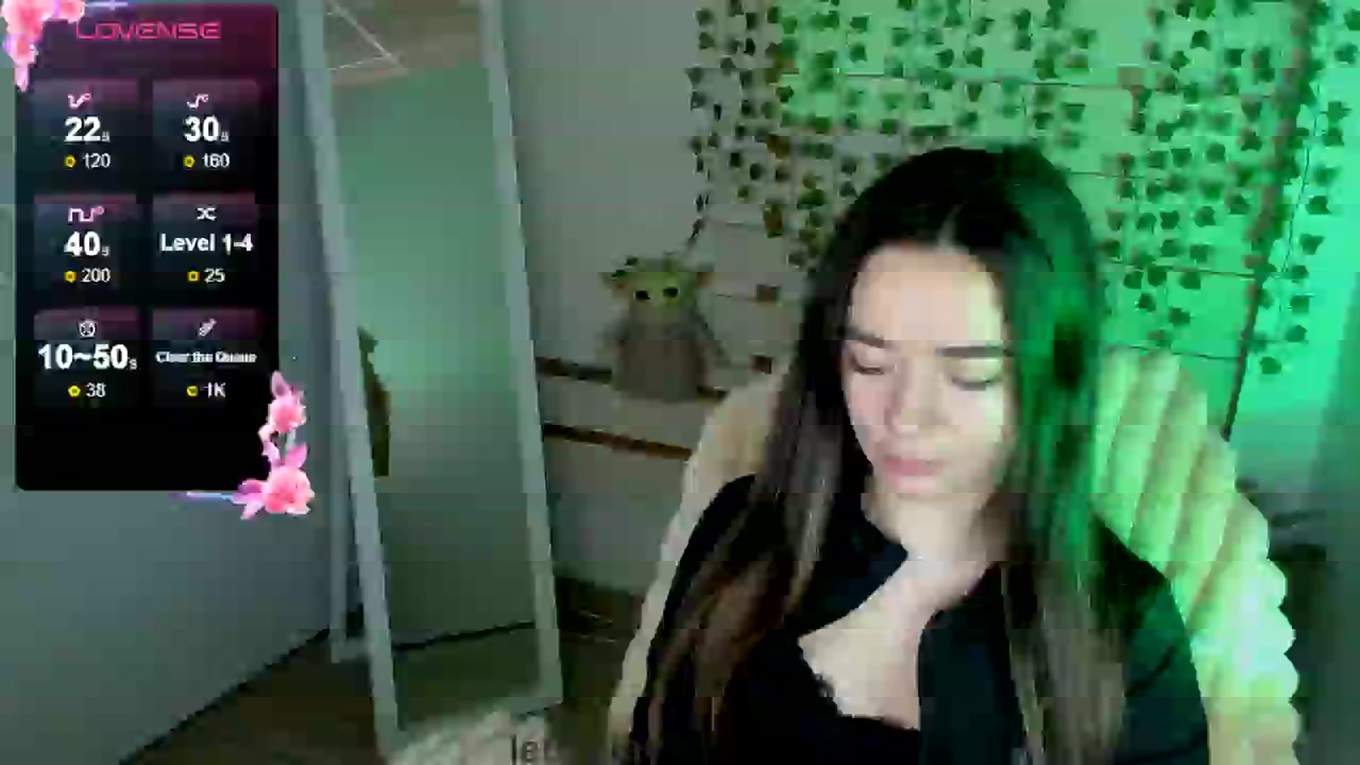 Gallery image thumbnail from KiraLove's myfreecams stream on, 04/12/2025, 11:16 image 19 of 20