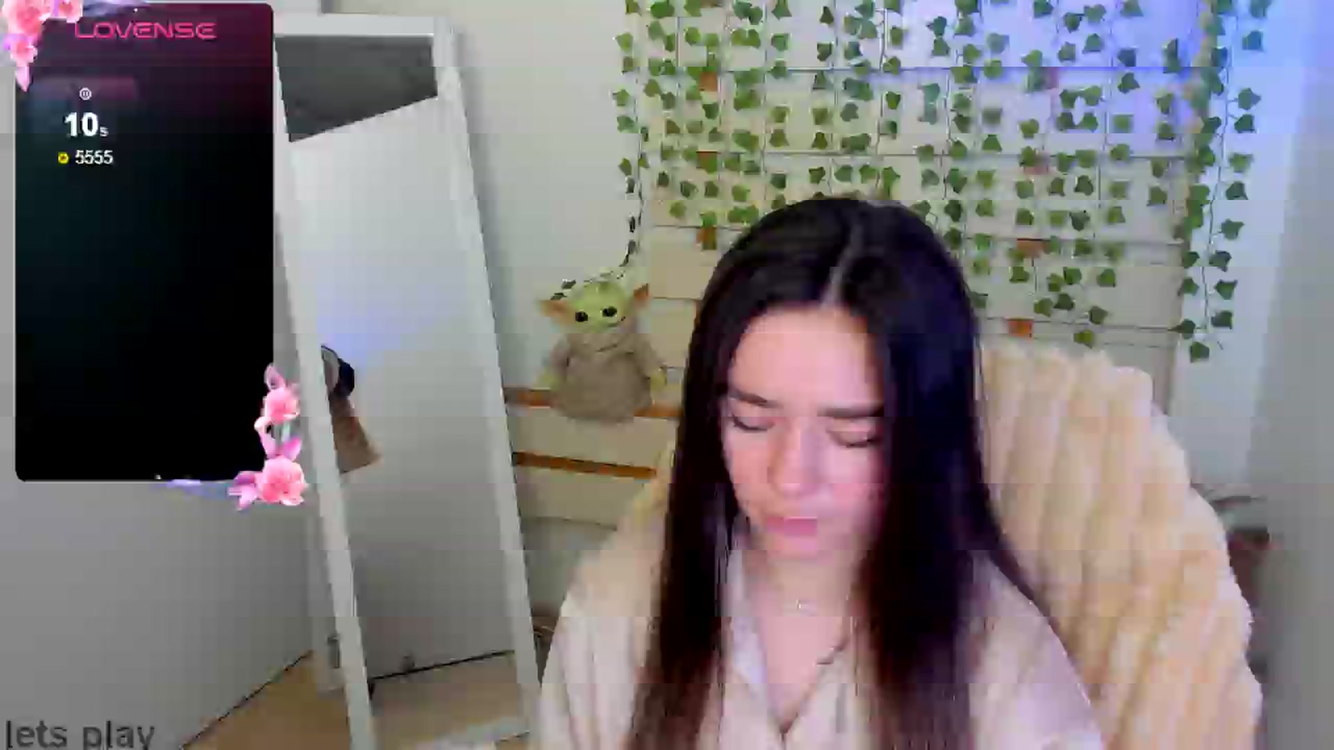 Gallery image thumbnail from KiraLove's myfreecams stream on, 04/18/2025, 17:24 image 5 of 20