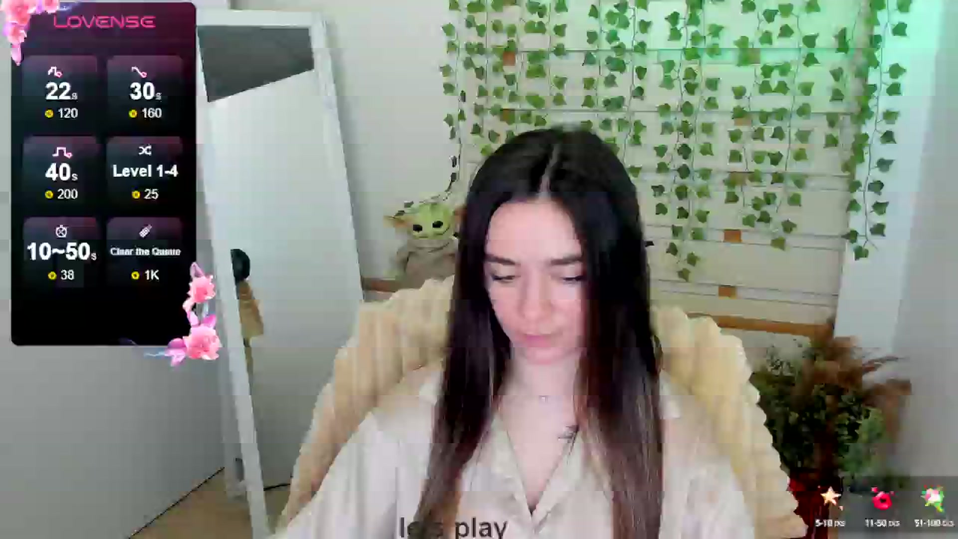 Gallery image thumbnail from KiraLove's myfreecams stream on, 04/18/2025, 17:24 image 12 of 20