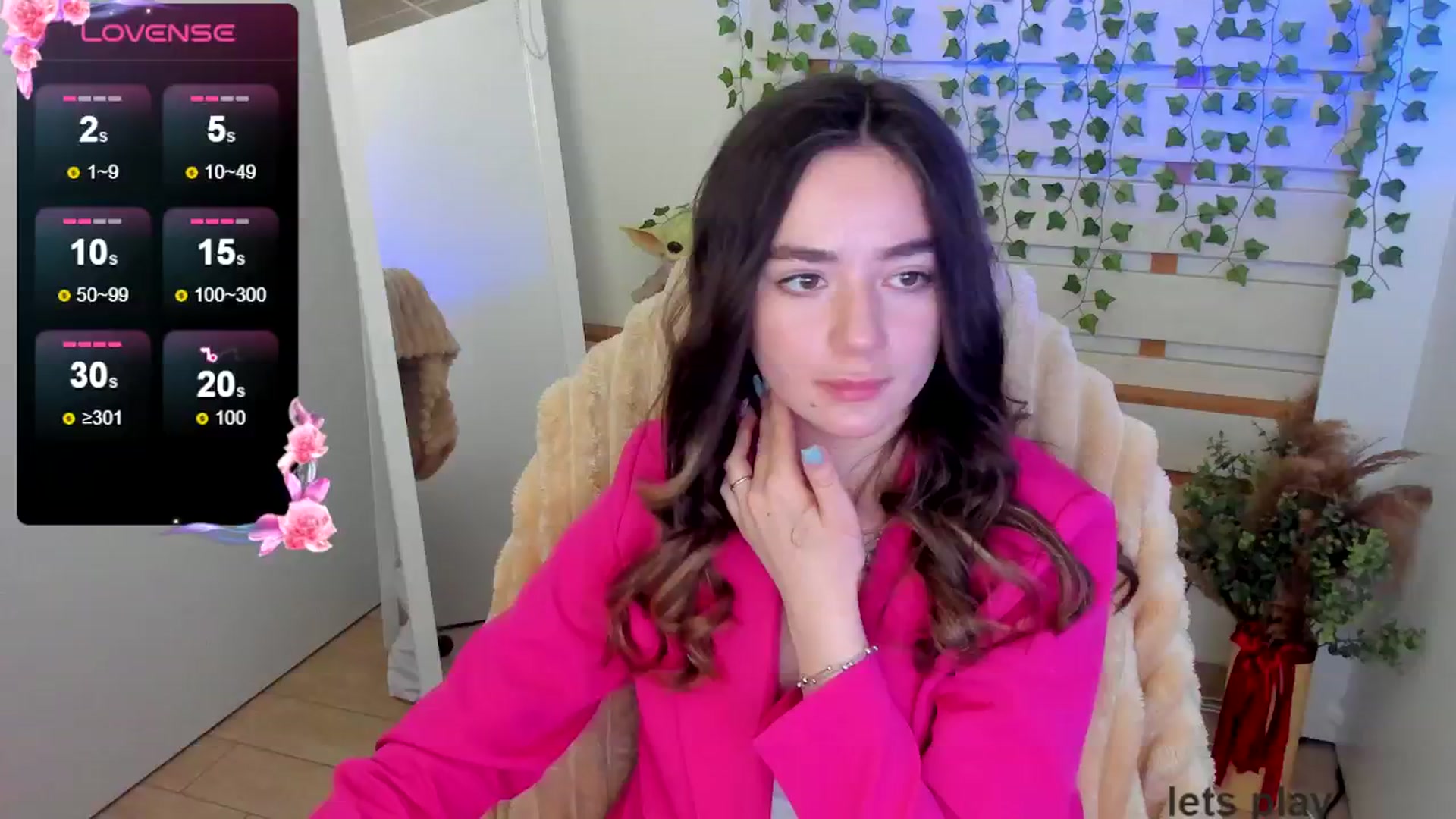 Gallery image thumbnail from KiraLove's myfreecams stream on, 04/22/2025, 11:56 image 2 of 20