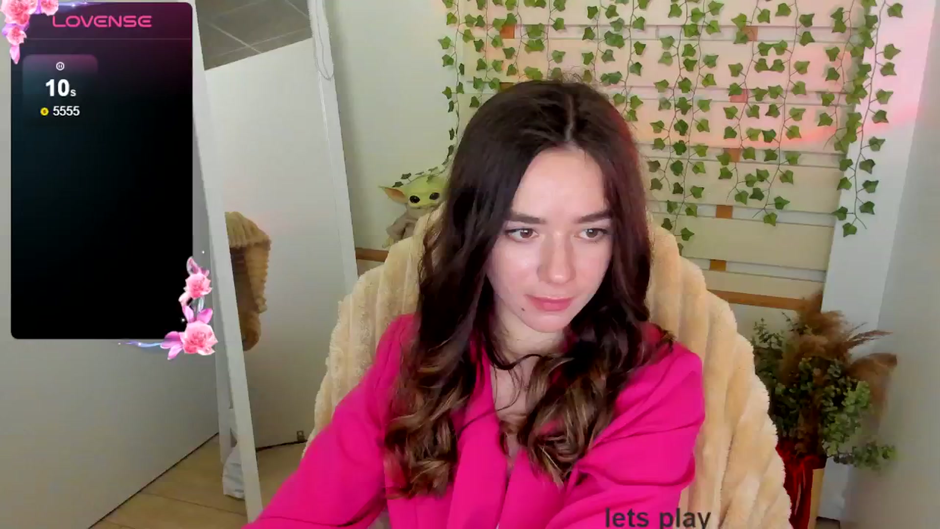 Gallery image thumbnail from KiraLove's myfreecams stream on, 04/22/2025, 14:23 image 2 of 20