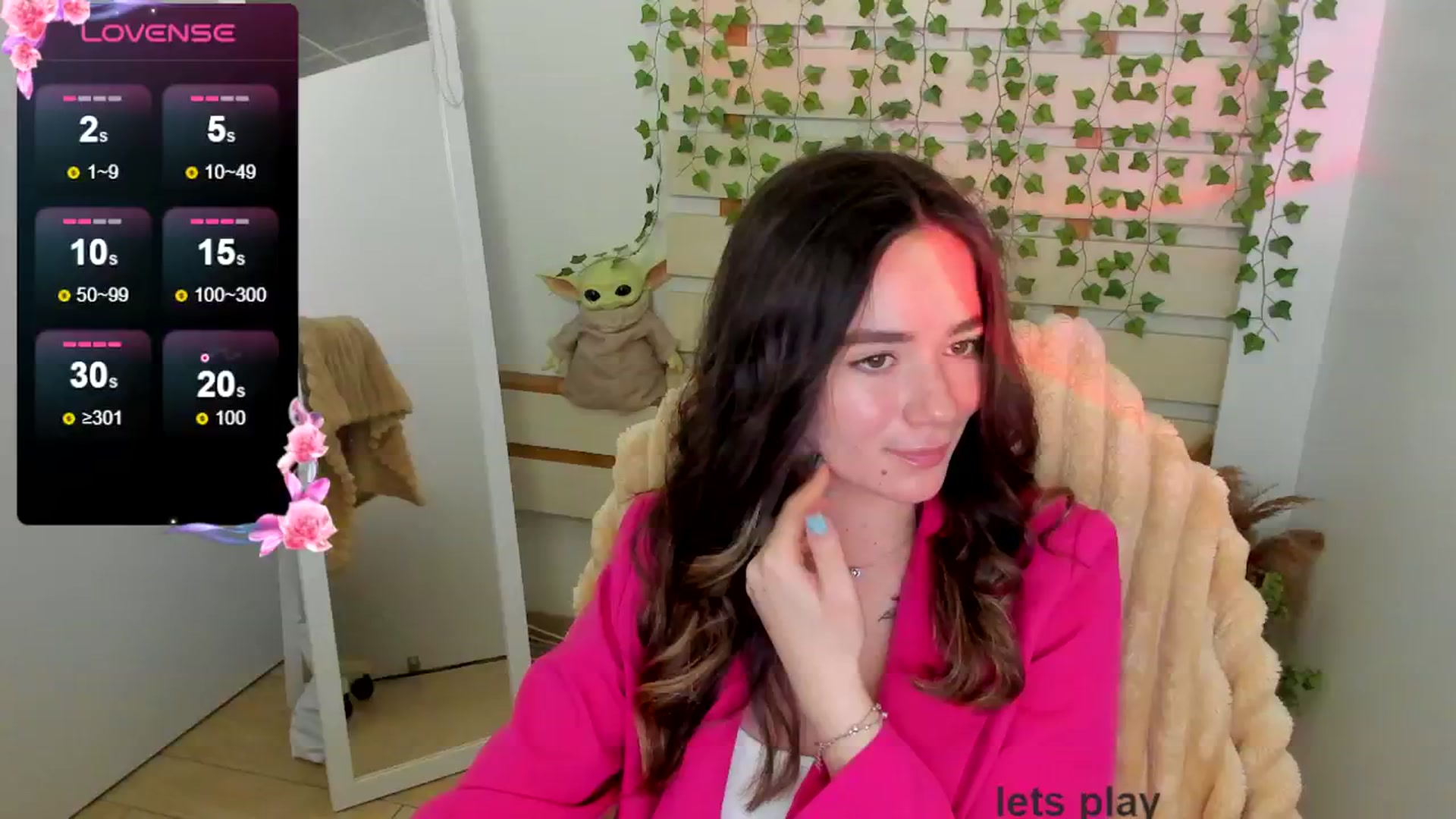 Gallery image thumbnail from KiraLove's myfreecams stream on, 04/22/2025, 16:36 image 16 of 20