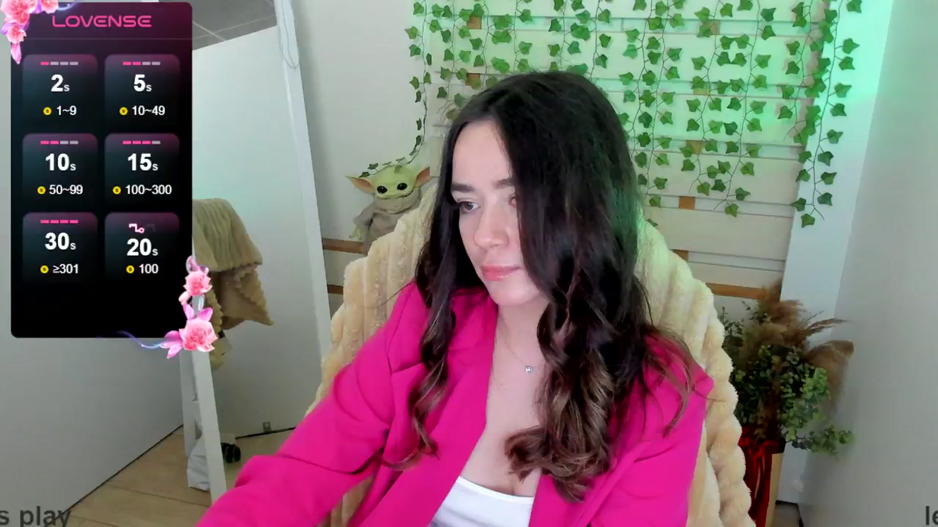 Gallery image thumbnail from KiraLove's myfreecams stream on, 04/22/2025, 16:36 image 5 of 20