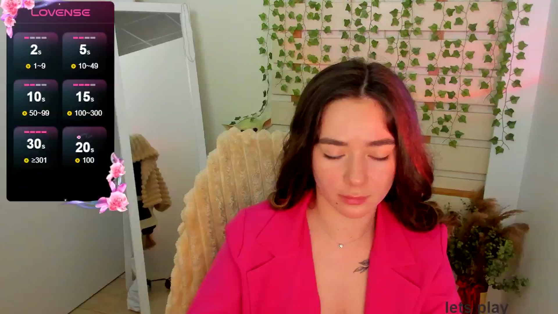 Gallery image thumbnail from KiraLove's myfreecams stream on, 04/22/2025, 17:29 image 17 of 20