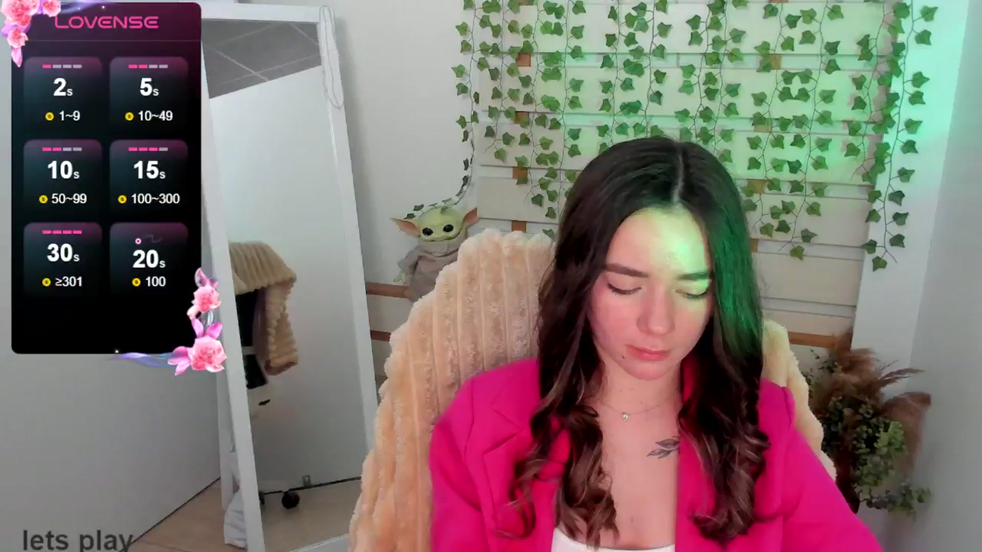 Gallery image thumbnail from KiraLove's myfreecams stream on, 04/22/2025, 17:29 image 16 of 20