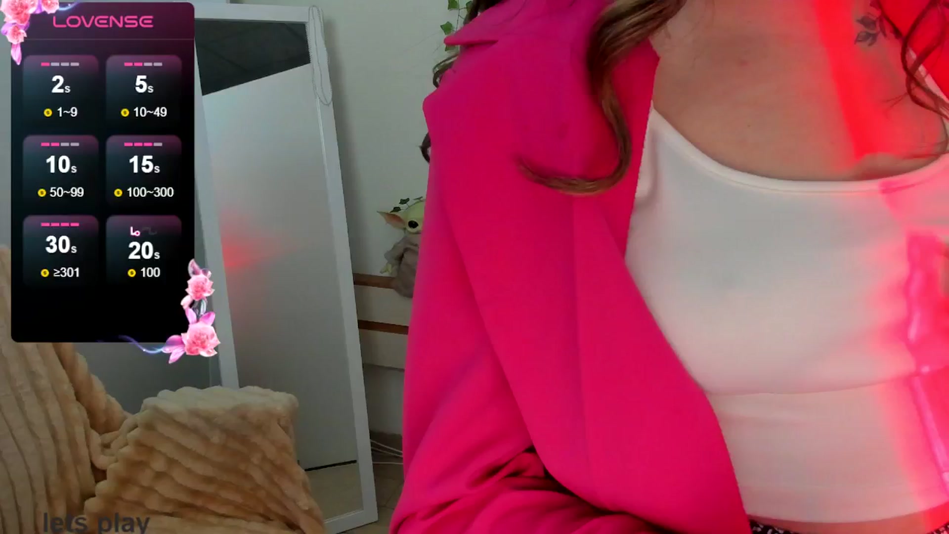 Gallery image thumbnail from KiraLove's myfreecams stream on, 04/22/2025, 18:12 image 13 of 20