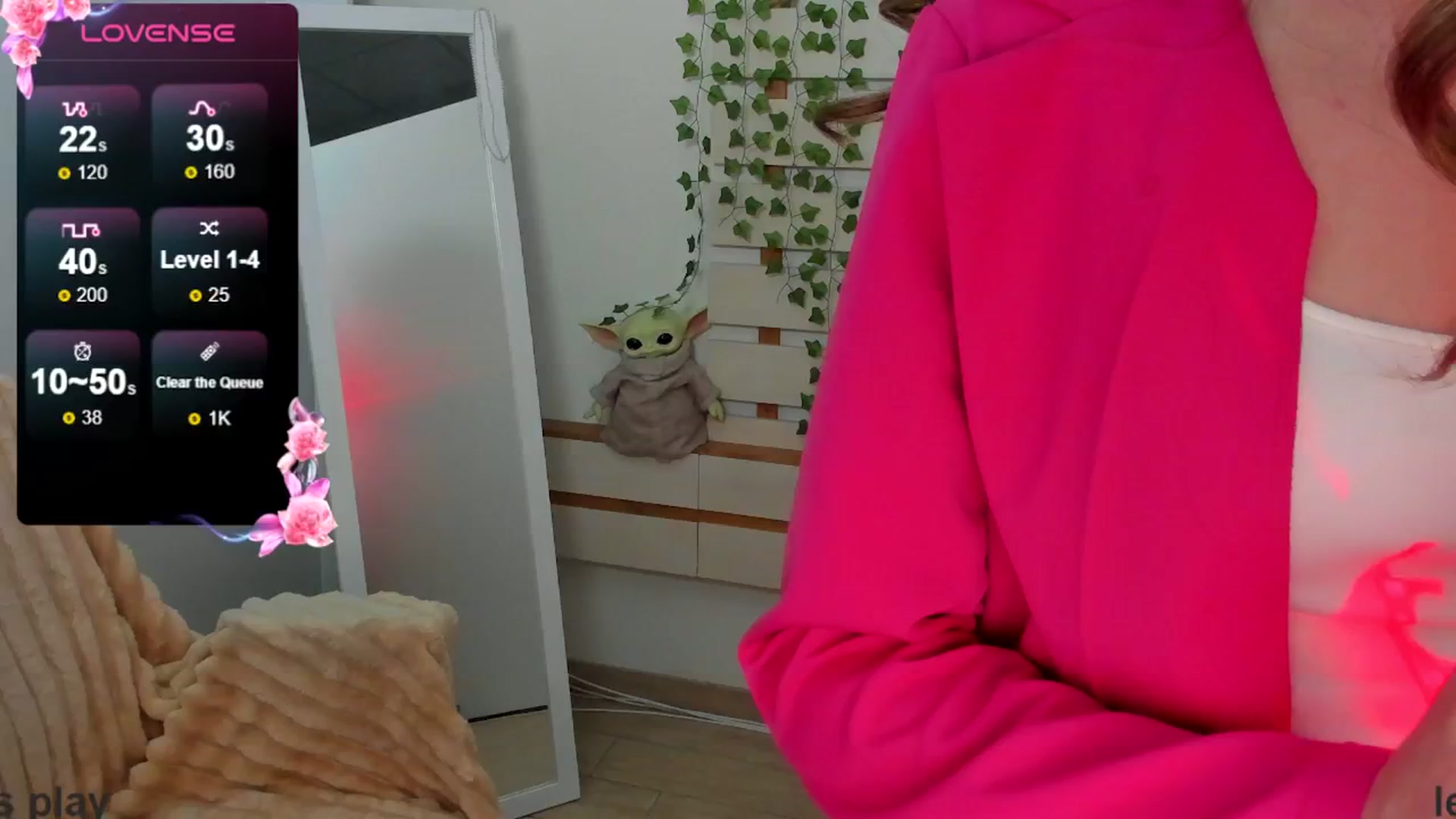 Gallery image thumbnail from KiraLove's myfreecams stream on, 04/22/2025, 18:12 image 15 of 20