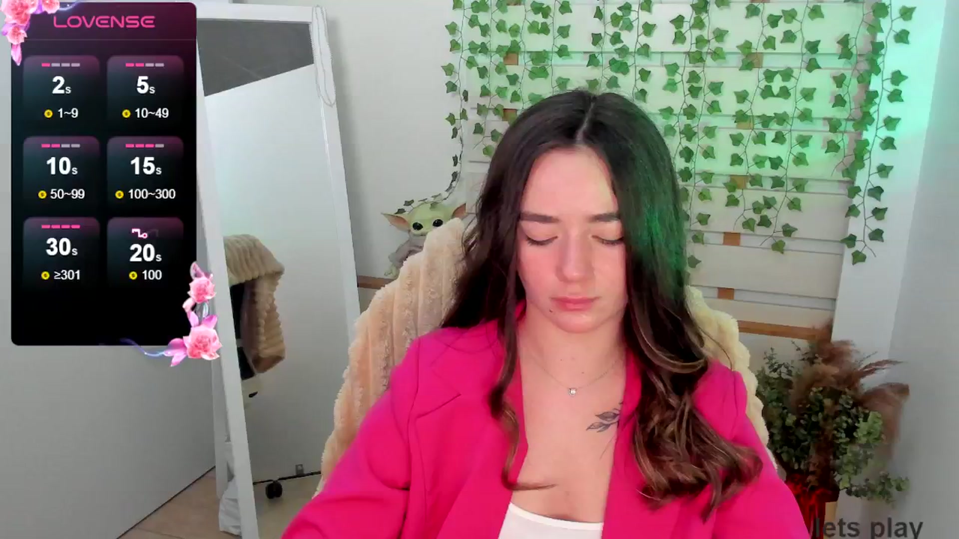 Gallery image thumbnail from KiraLove's myfreecams stream on, 04/22/2025, 18:12 image 6 of 20