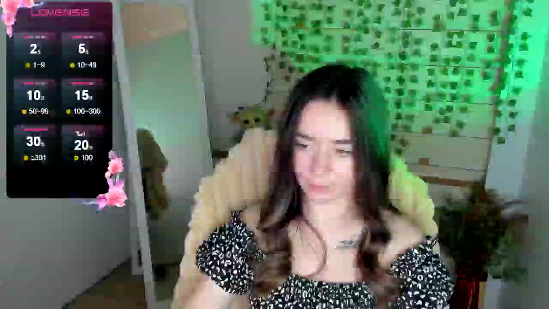 Gallery image thumbnail from KiraLove's myfreecams stream on, 04/23/2025, 15:29 image 8 of 20