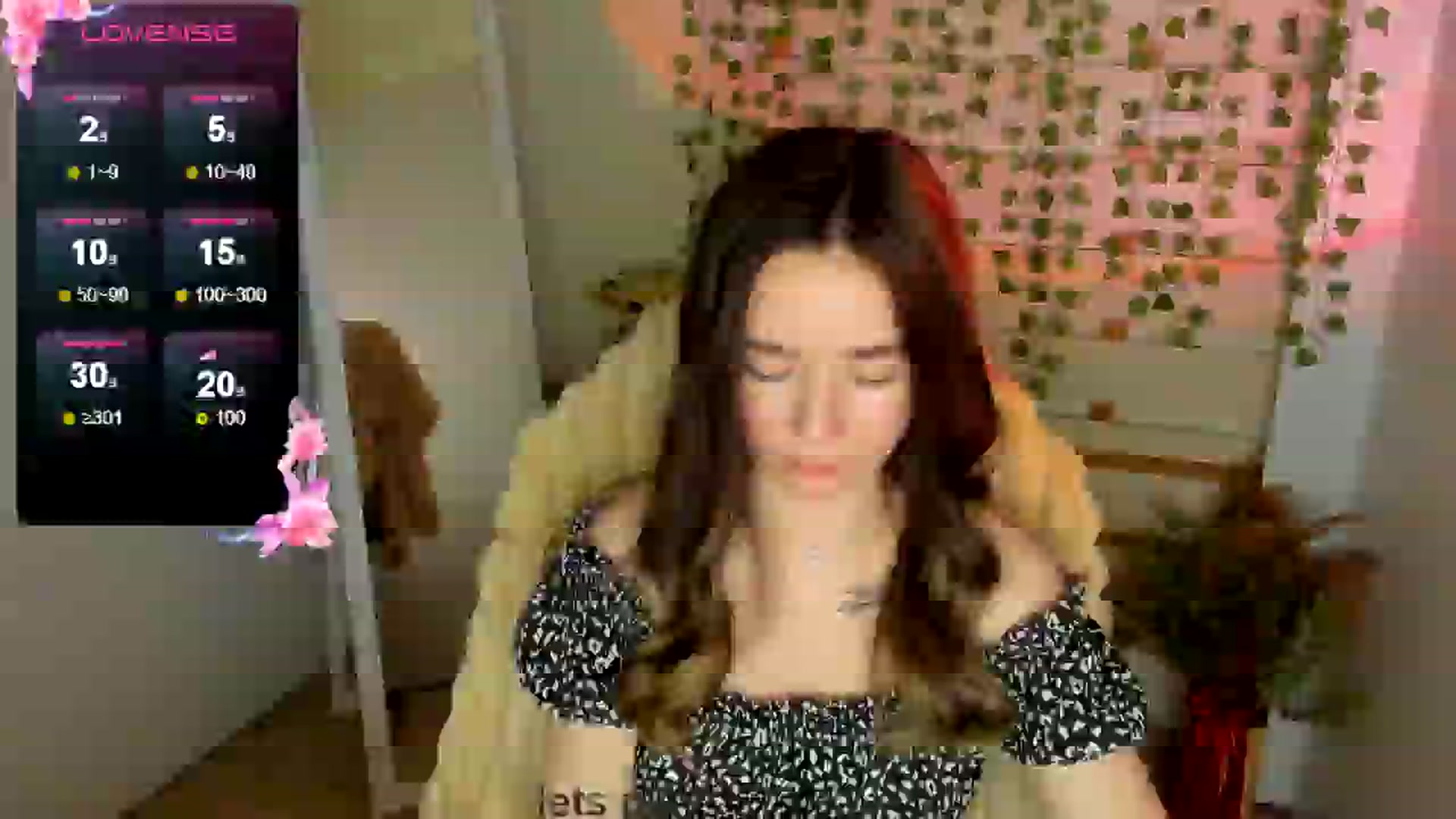 Gallery image thumbnail from KiraLove's myfreecams stream on, 04/23/2025, 15:29 image 14 of 20