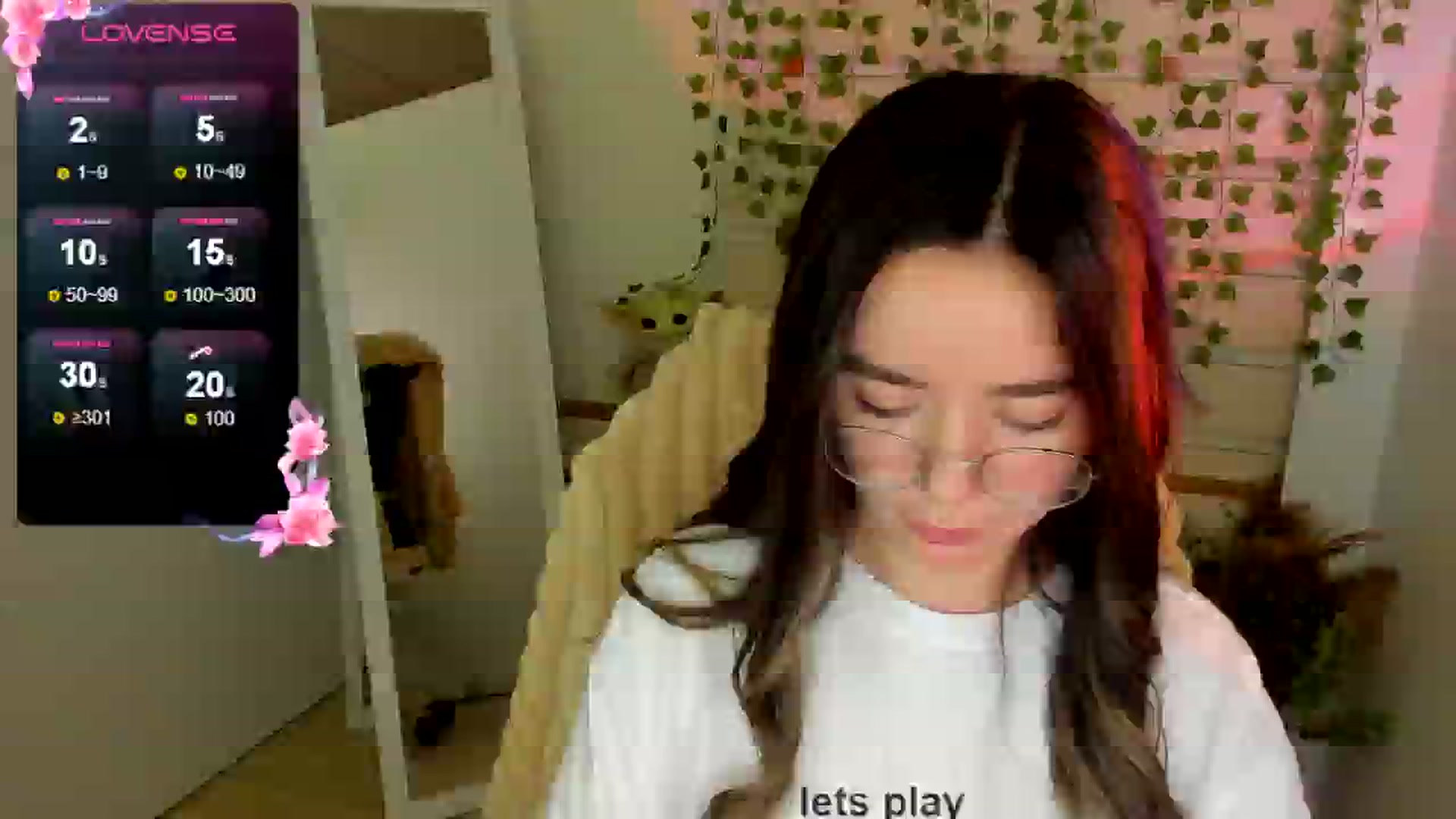 Gallery image thumbnail from KiraLove's myfreecams stream on, 04/24/2025, 11:49 image 17 of 20