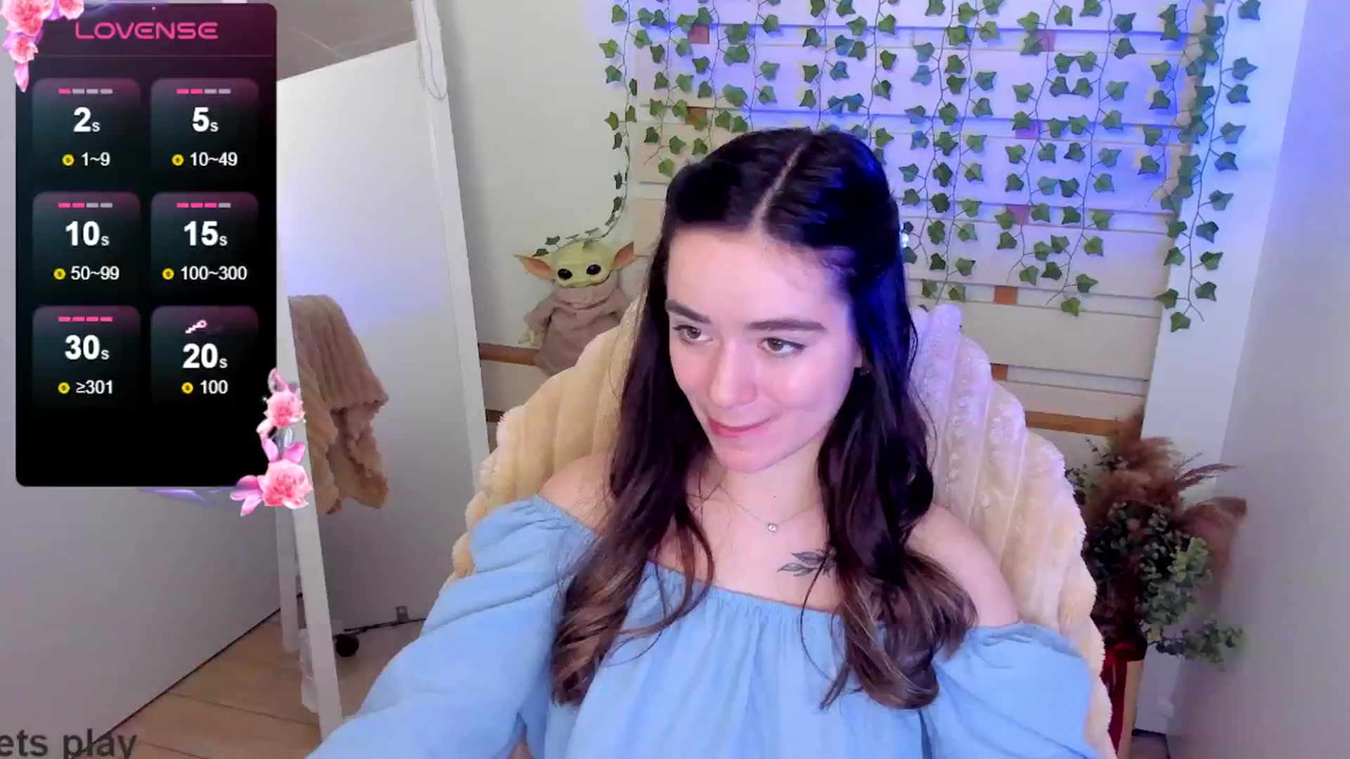 Gallery image thumbnail from KiraLove's myfreecams stream on, 04/25/2025, 09:20 image 4 of 20