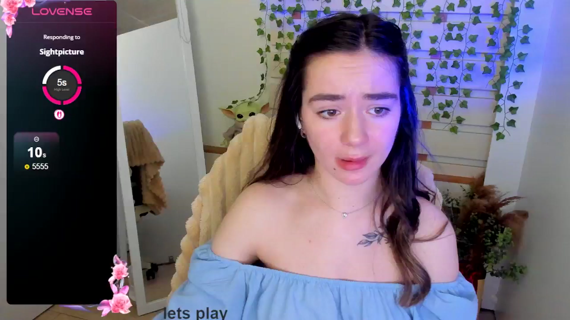 Gallery image thumbnail from KiraLove's myfreecams stream on, 04/25/2025, 09:20 image 15 of 20