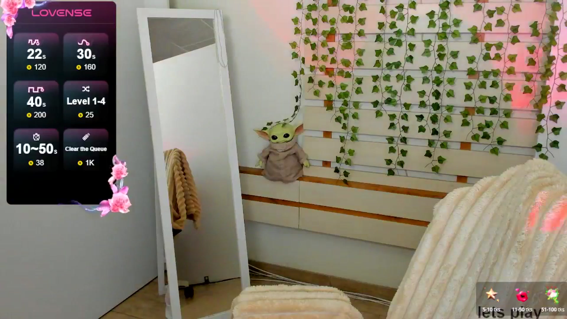 Gallery image thumbnail from KiraLove's myfreecams stream on, 04/25/2025, 11:33 image 6 of 20
