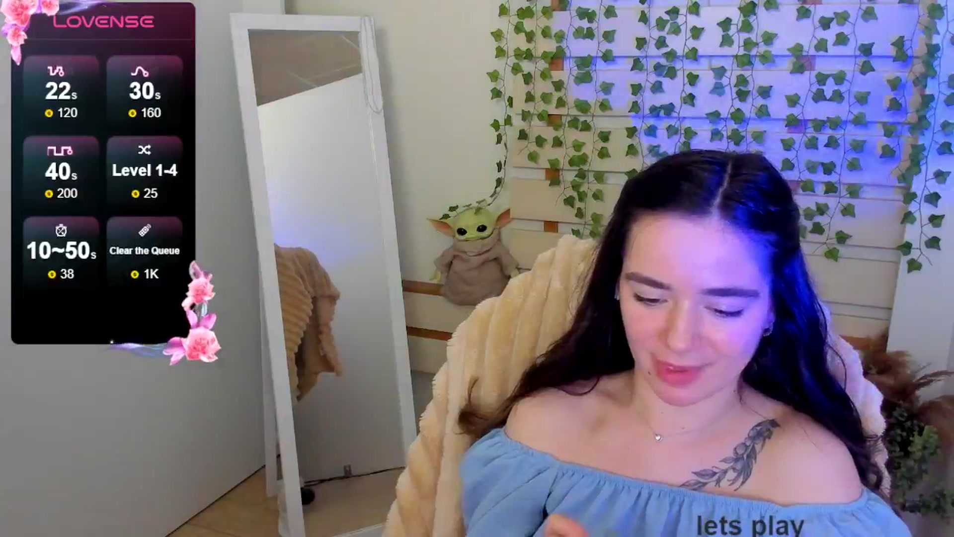 Gallery image thumbnail from KiraLove's myfreecams stream on, 04/25/2025, 11:33 image 13 of 20
