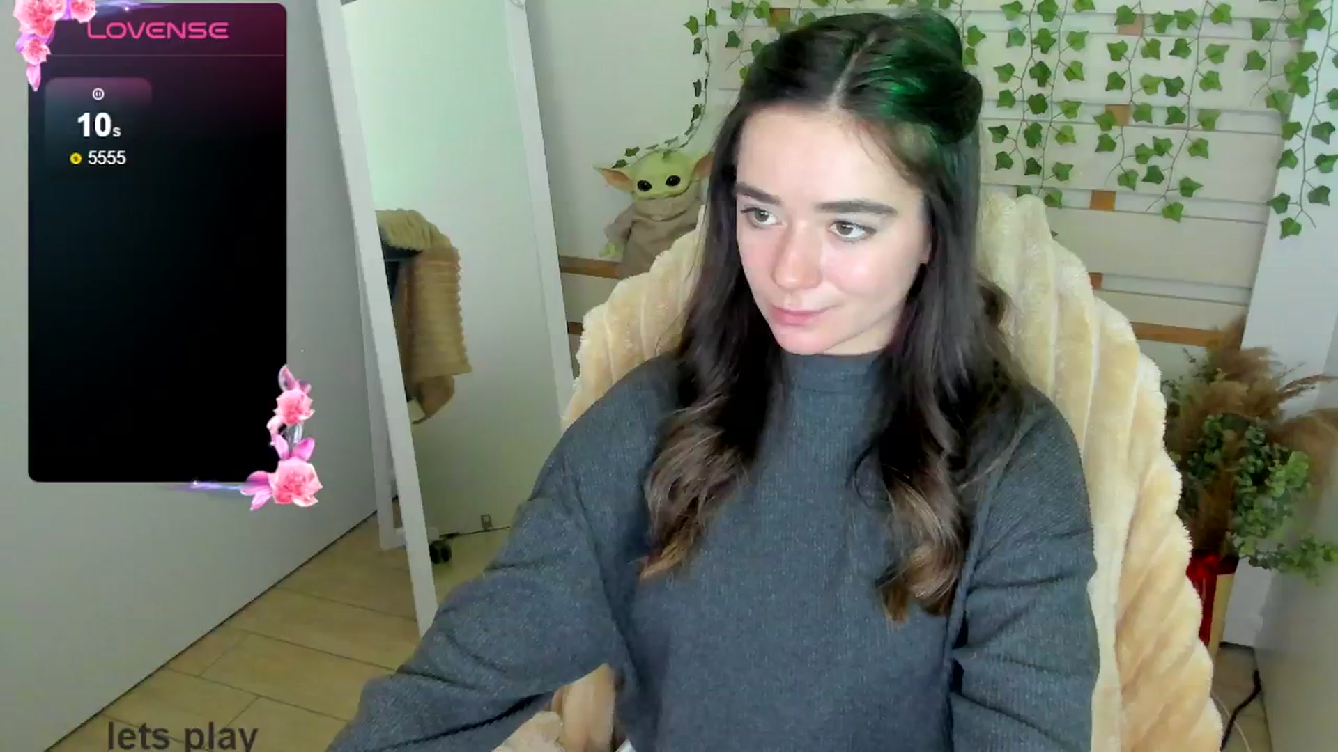 Gallery image thumbnail from KiraLove's myfreecams stream on, 04/28/2025, 11:42 image 17 of 20