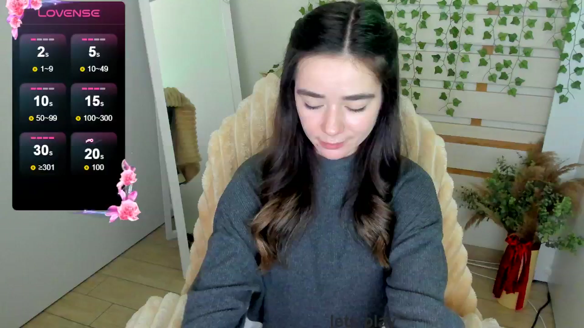 Gallery image thumbnail from KiraLove's myfreecams stream on, 04/28/2025, 11:42 image 3 of 20