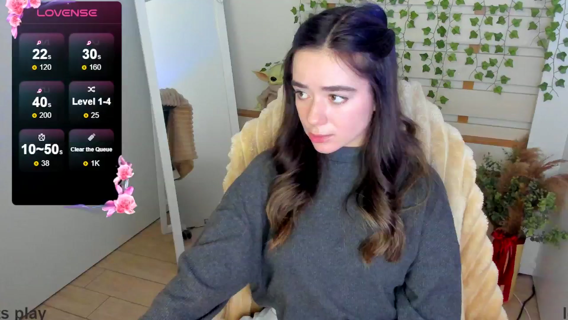Gallery image thumbnail from KiraLove's myfreecams stream on, 04/28/2025, 11:42 image 16 of 20