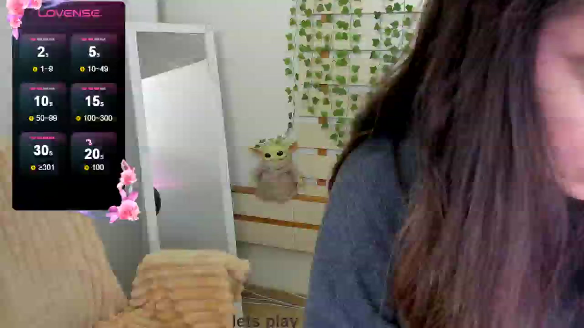 Gallery image thumbnail from KiraLove's myfreecams stream on, 04/29/2025, 11:38 image 17 of 20