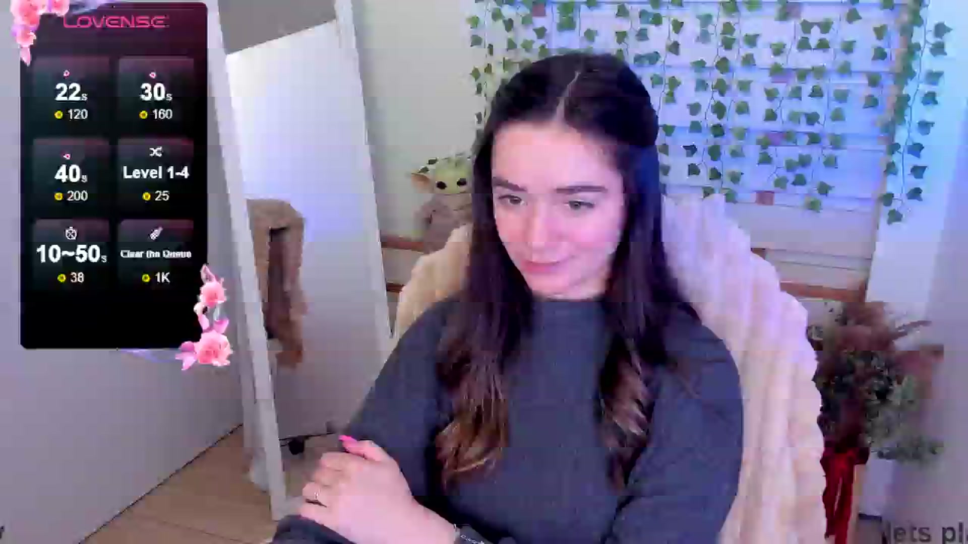 Gallery image thumbnail from KiraLove's myfreecams stream on, 04/29/2025, 11:38 image 12 of 20