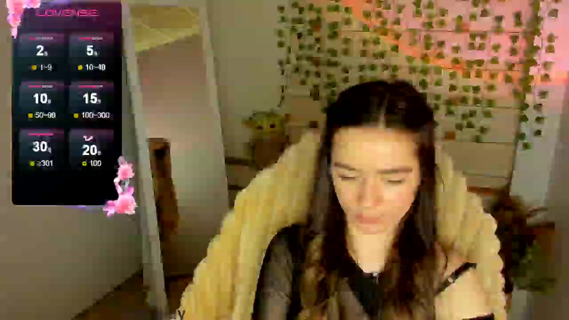 Gallery image thumbnail from KiraLove's myfreecams stream on, 04/30/2025, 14:33 image 9 of 20
