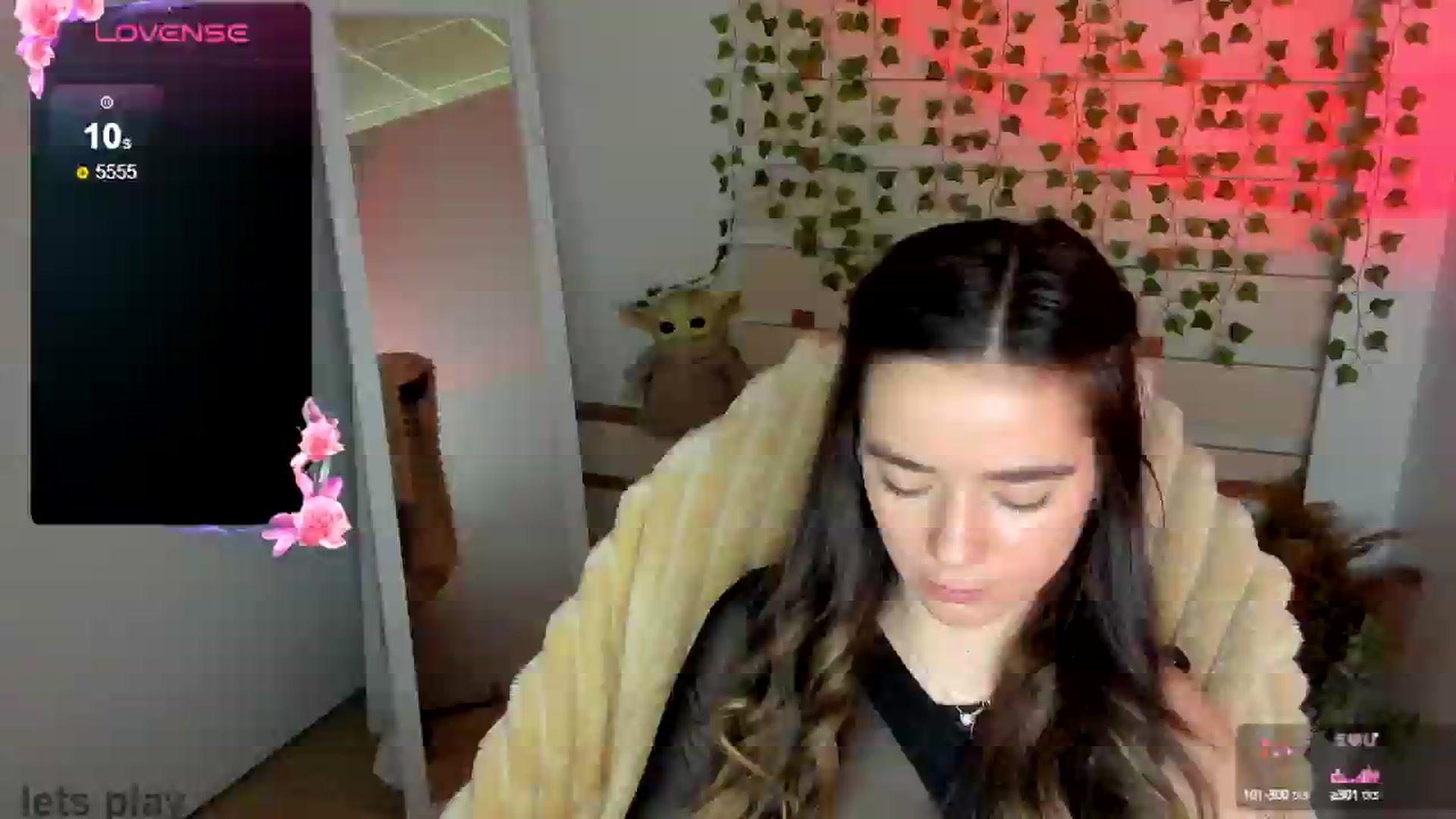 Gallery image thumbnail from KiraLove's myfreecams stream on, 04/30/2025, 14:33 image 10 of 20