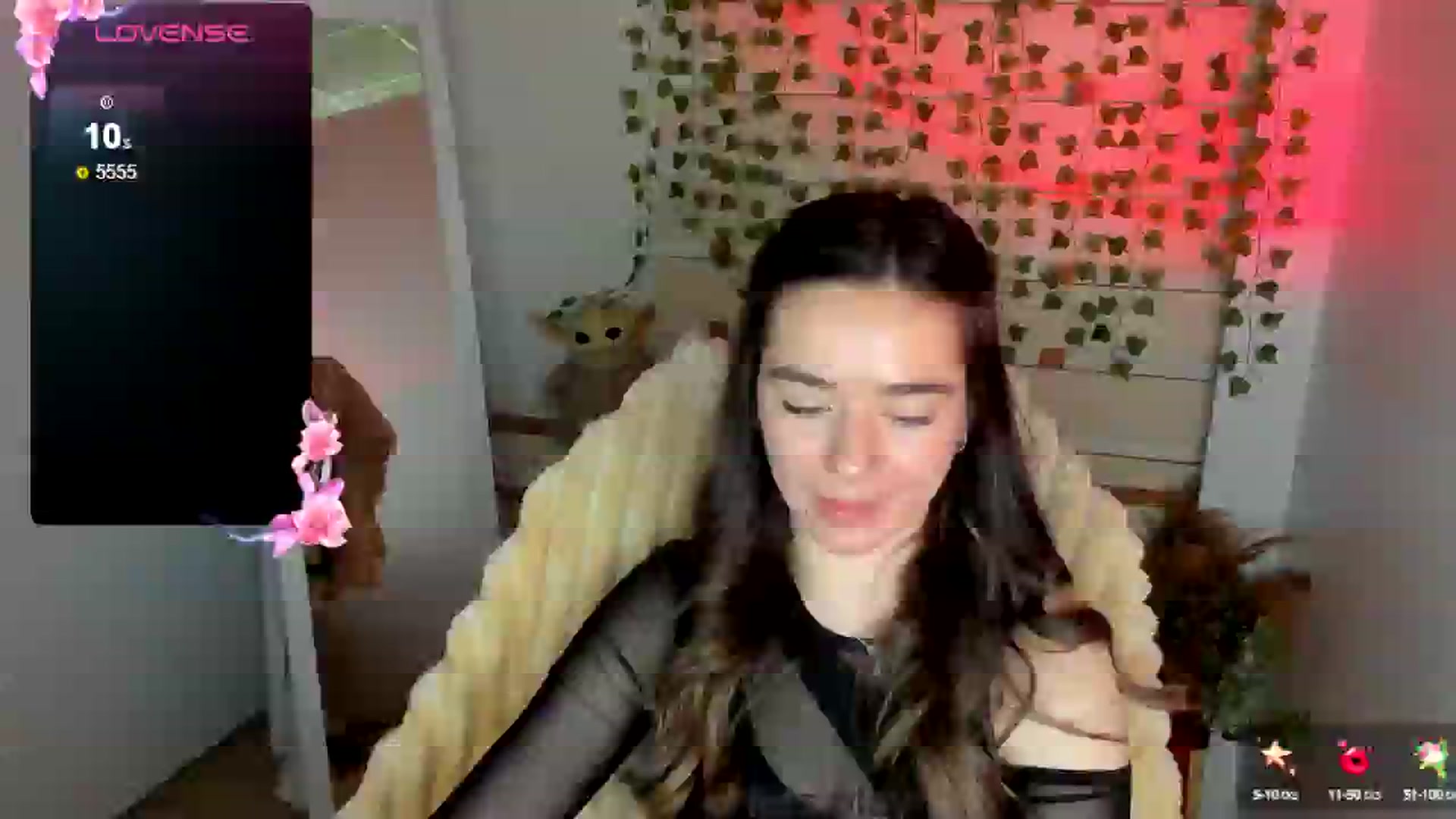 Gallery image thumbnail from KiraLove's myfreecams stream on, 04/30/2025, 17:10 image 10 of 20