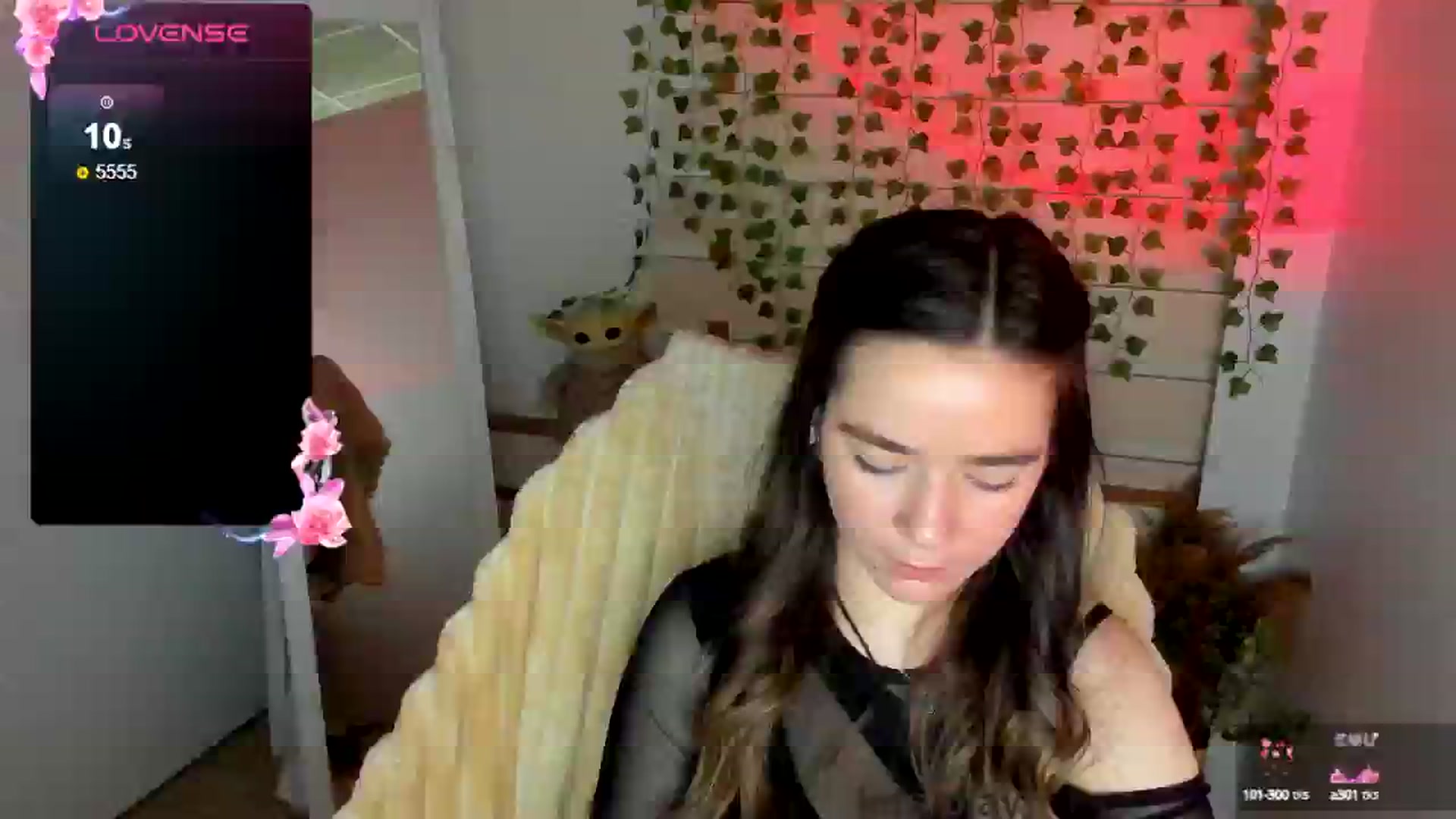 Gallery image thumbnail from KiraLove's myfreecams stream on, 04/30/2025, 17:10 image 5 of 20