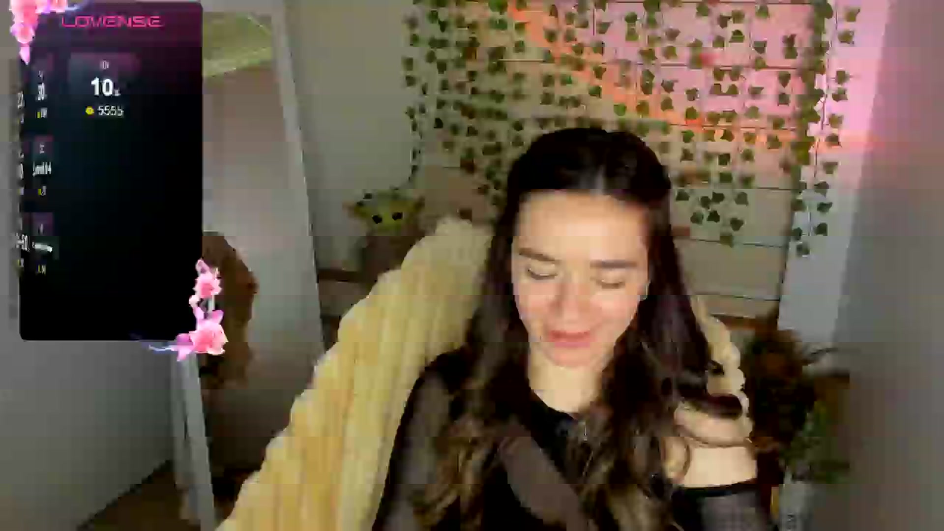 Gallery image thumbnail from KiraLove's myfreecams stream on, 04/30/2025, 17:10 image 8 of 20