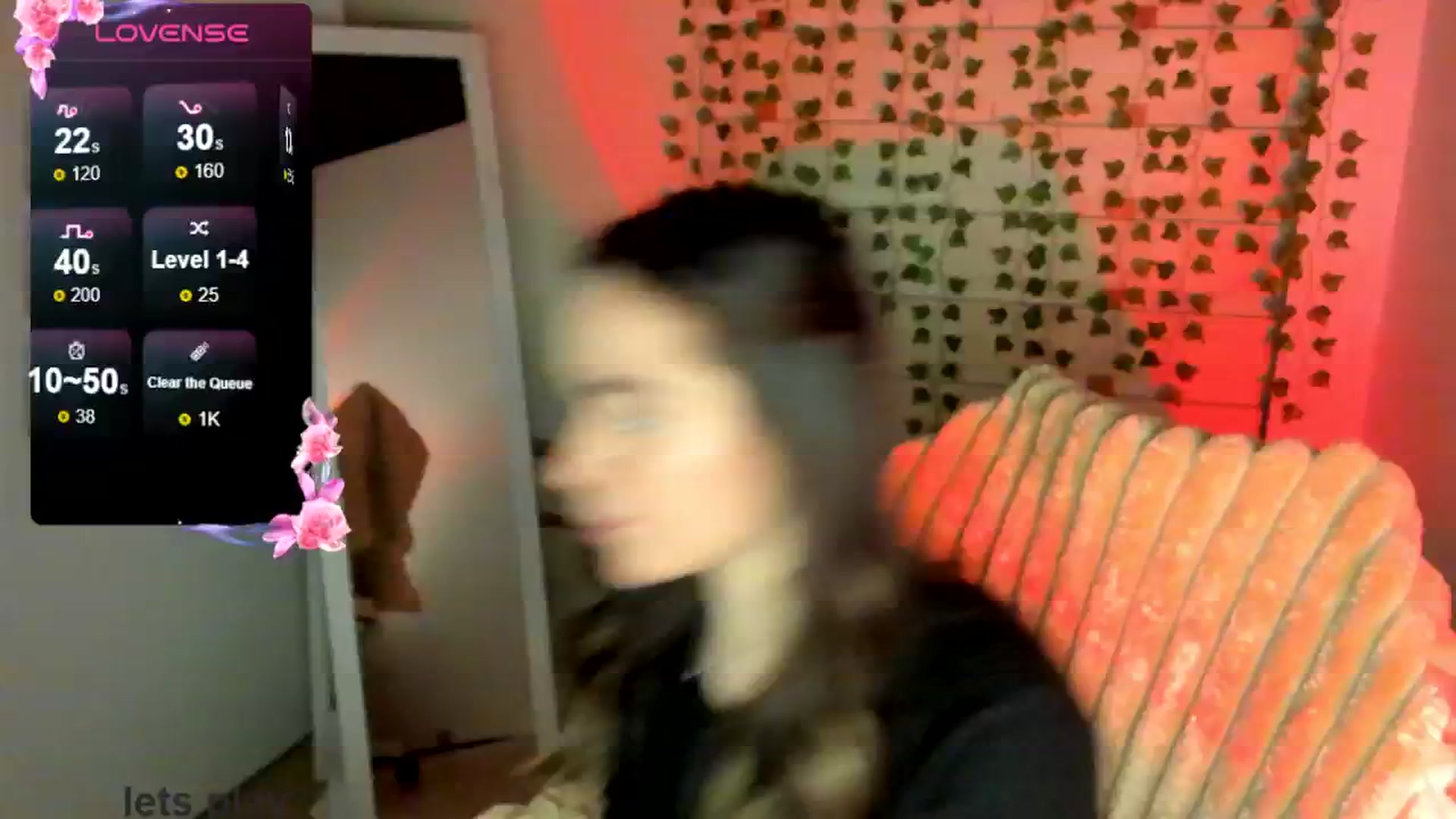 Gallery image thumbnail from KiraLove's myfreecams stream on, 05/01/2025, 16:45 image 3 of 20