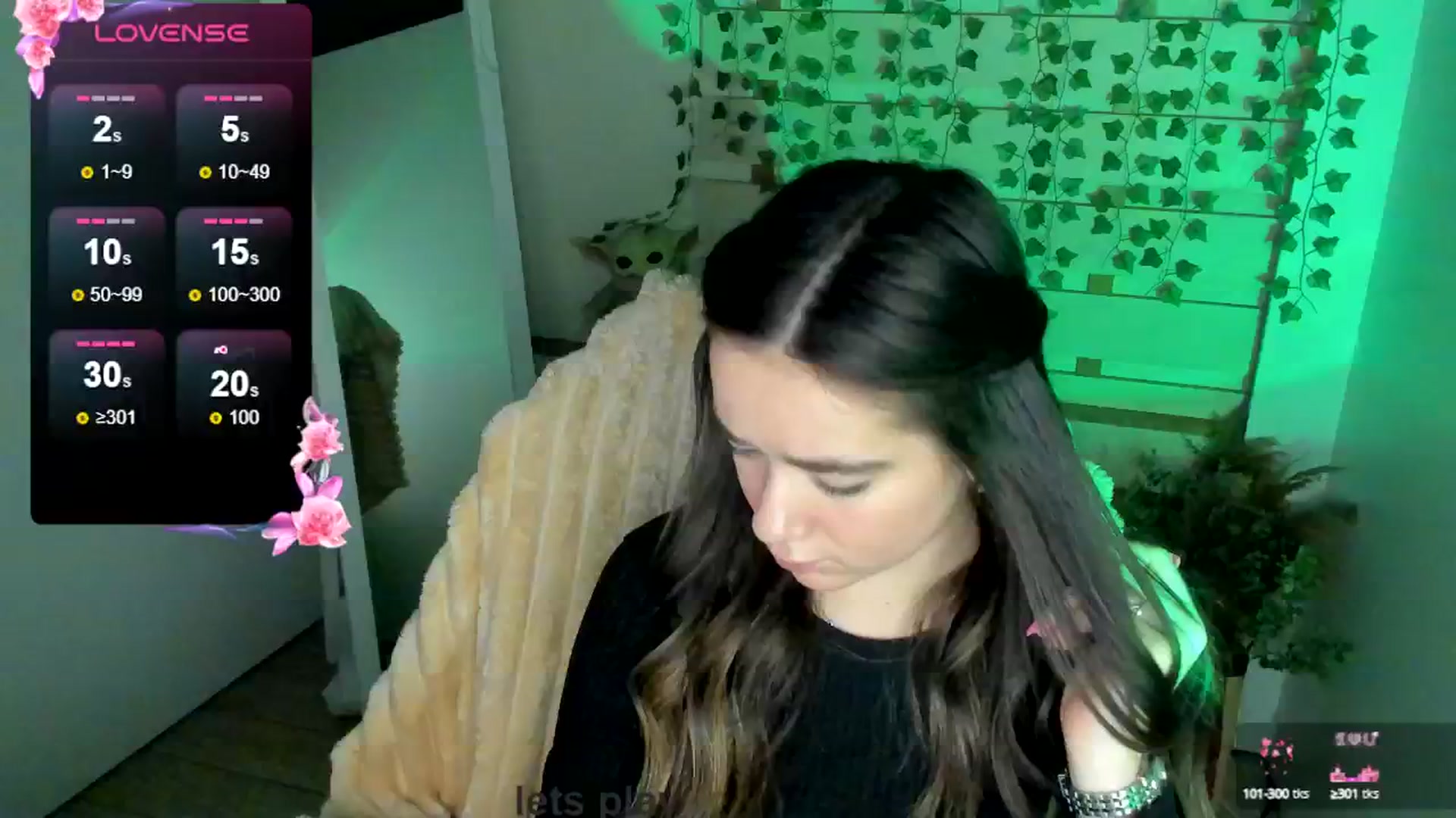 Gallery image thumbnail from KiraLove's myfreecams stream on, 05/01/2025, 17:14 image 15 of 20
