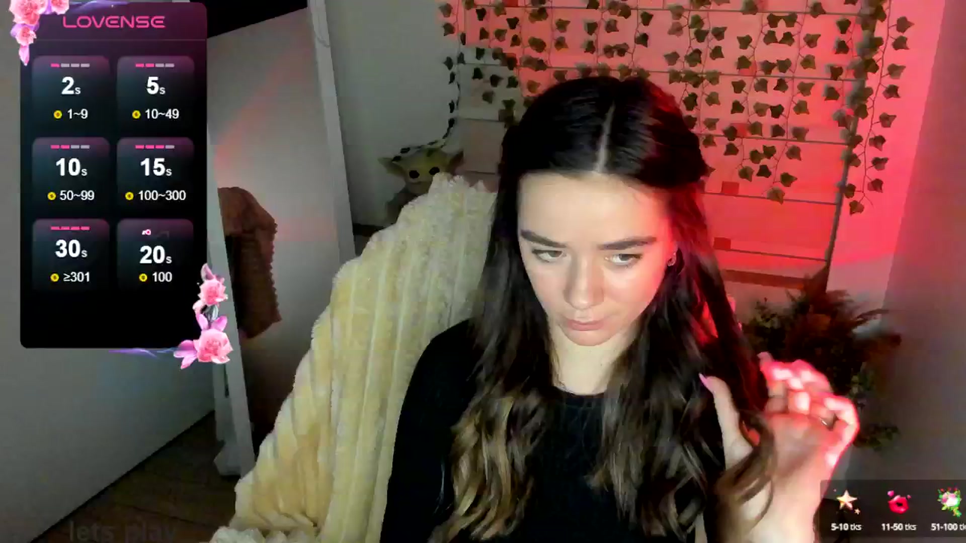 Gallery image thumbnail from KiraLove's myfreecams stream on, 05/01/2025, 17:14 image 6 of 20