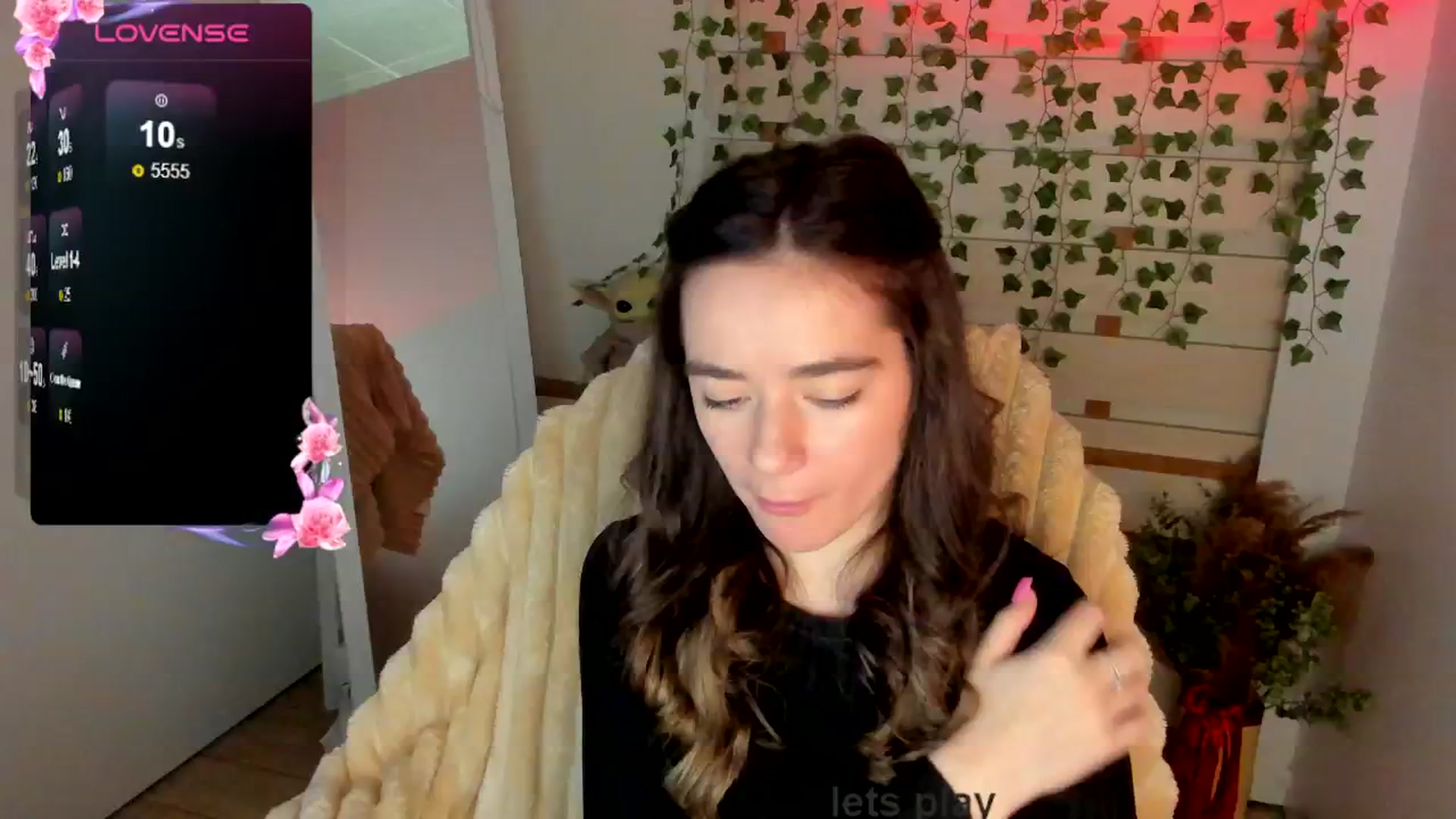 Gallery image thumbnail from KiraLove's myfreecams stream on, 05/02/2025, 13:38 image 2 of 20