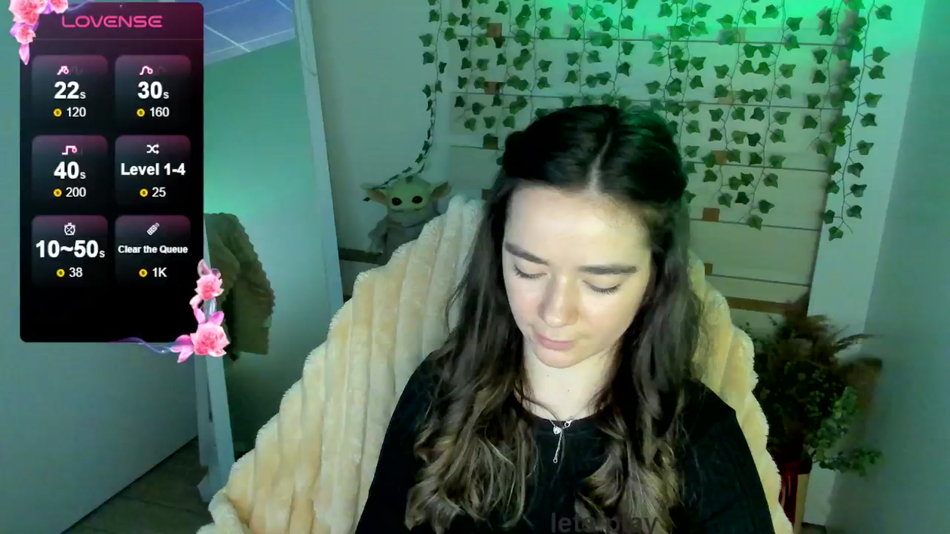 Gallery image thumbnail from KiraLove's myfreecams stream on, 05/02/2025, 15:32 image 7 of 20