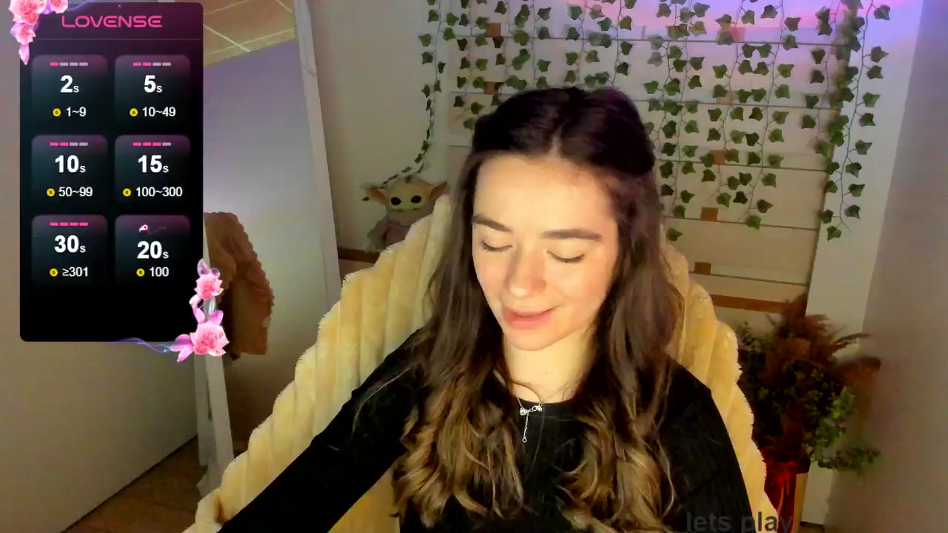 Gallery image thumbnail from KiraLove's myfreecams stream on, 05/02/2025, 15:32 image 2 of 20