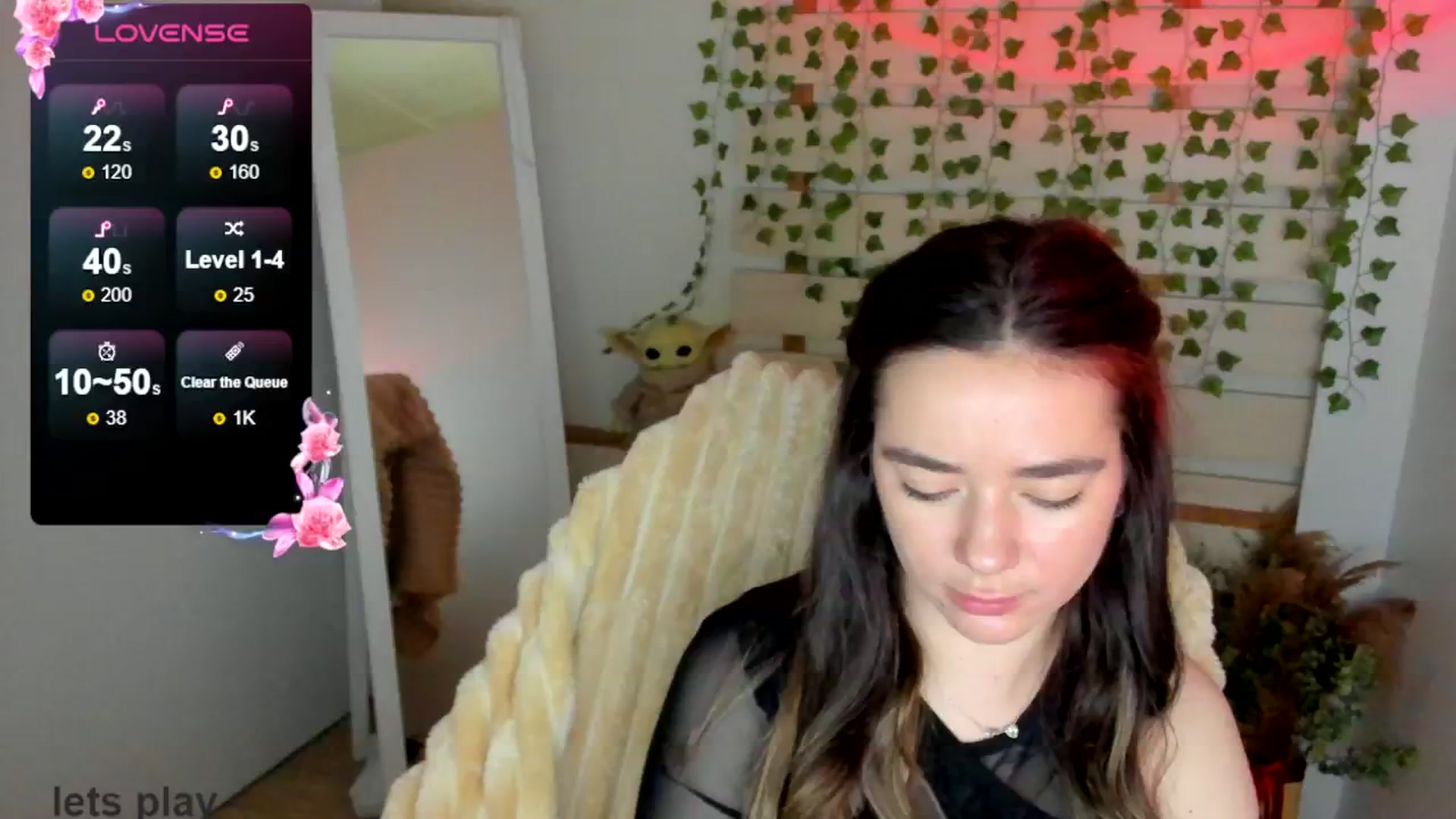 Gallery image thumbnail from KiraLove's myfreecams stream on, 05/03/2025, 10:22 image 7 of 20