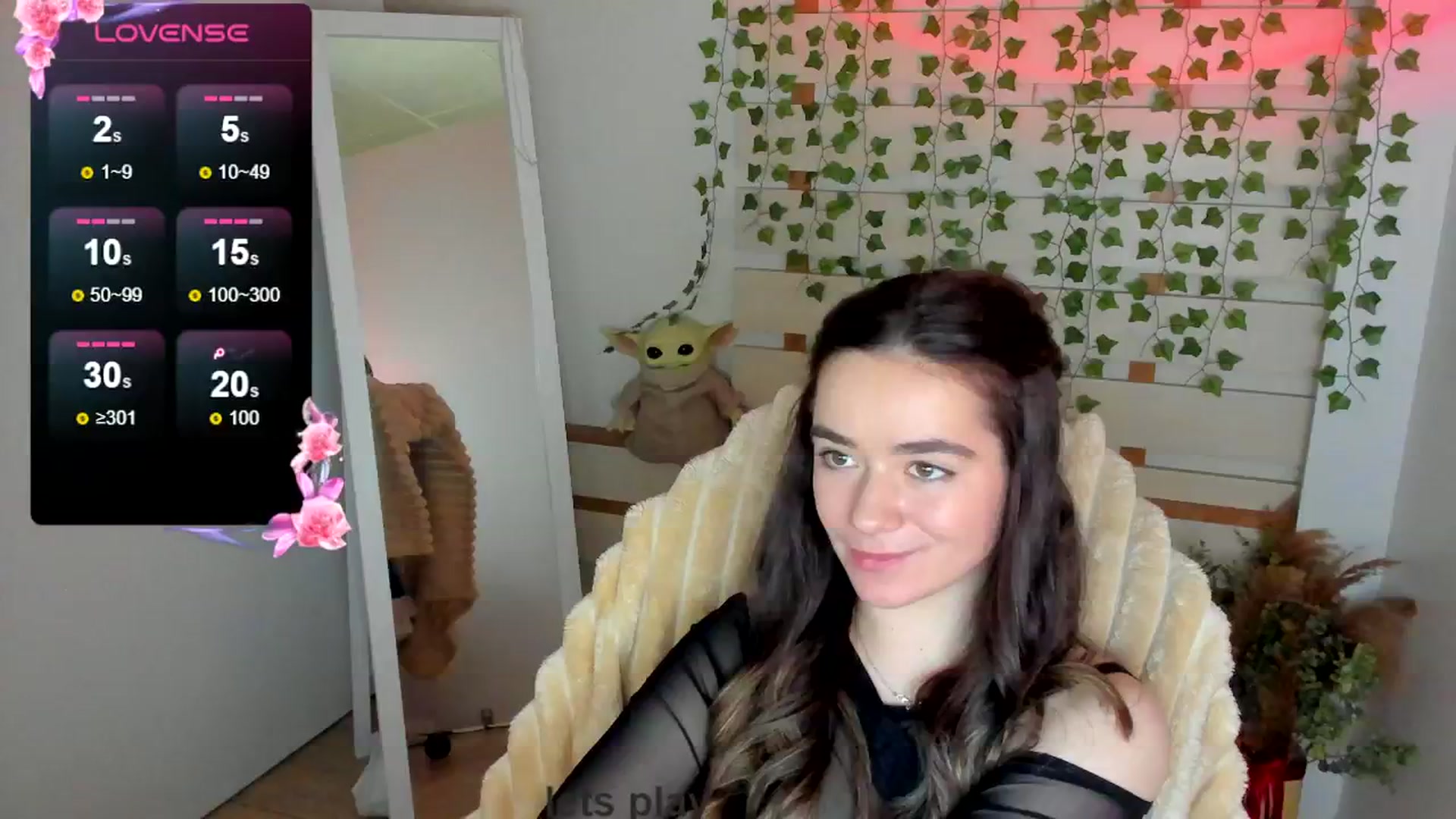 Gallery image thumbnail from KiraLove's myfreecams stream on, 05/03/2025, 10:22 image 18 of 20