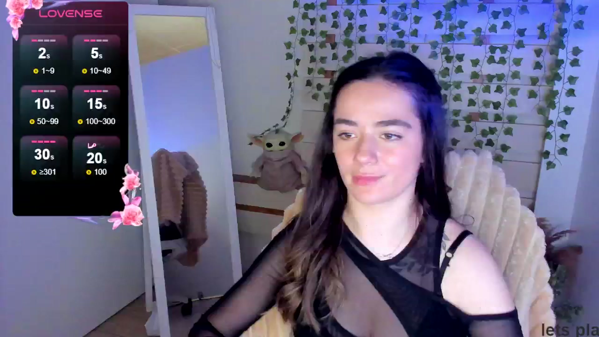 Gallery image thumbnail from KiraLove's myfreecams stream on, 05/03/2025, 10:22 image 8 of 20