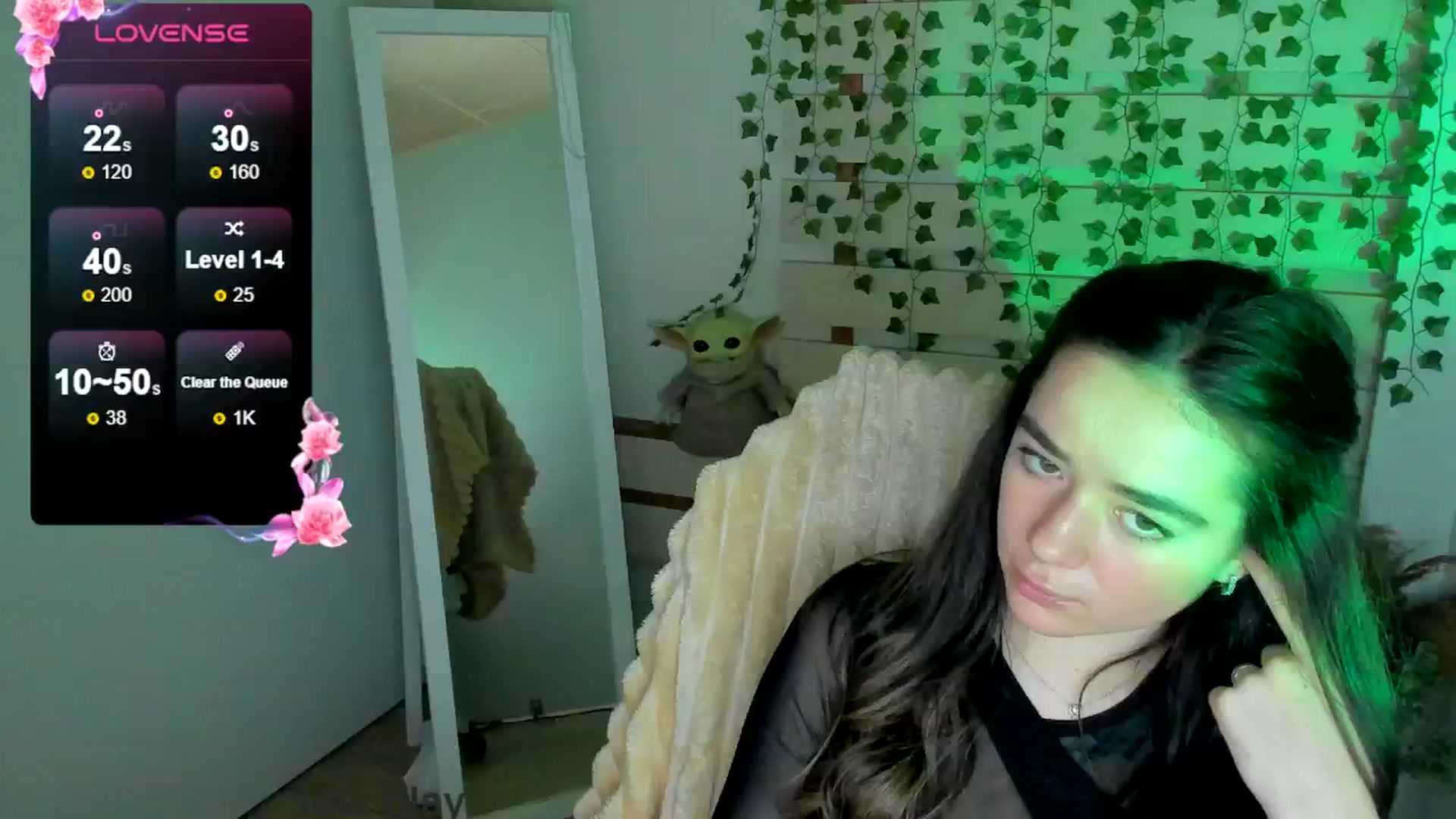 Gallery image thumbnail from KiraLove's myfreecams stream on, 05/03/2025, 11:25 image 12 of 20