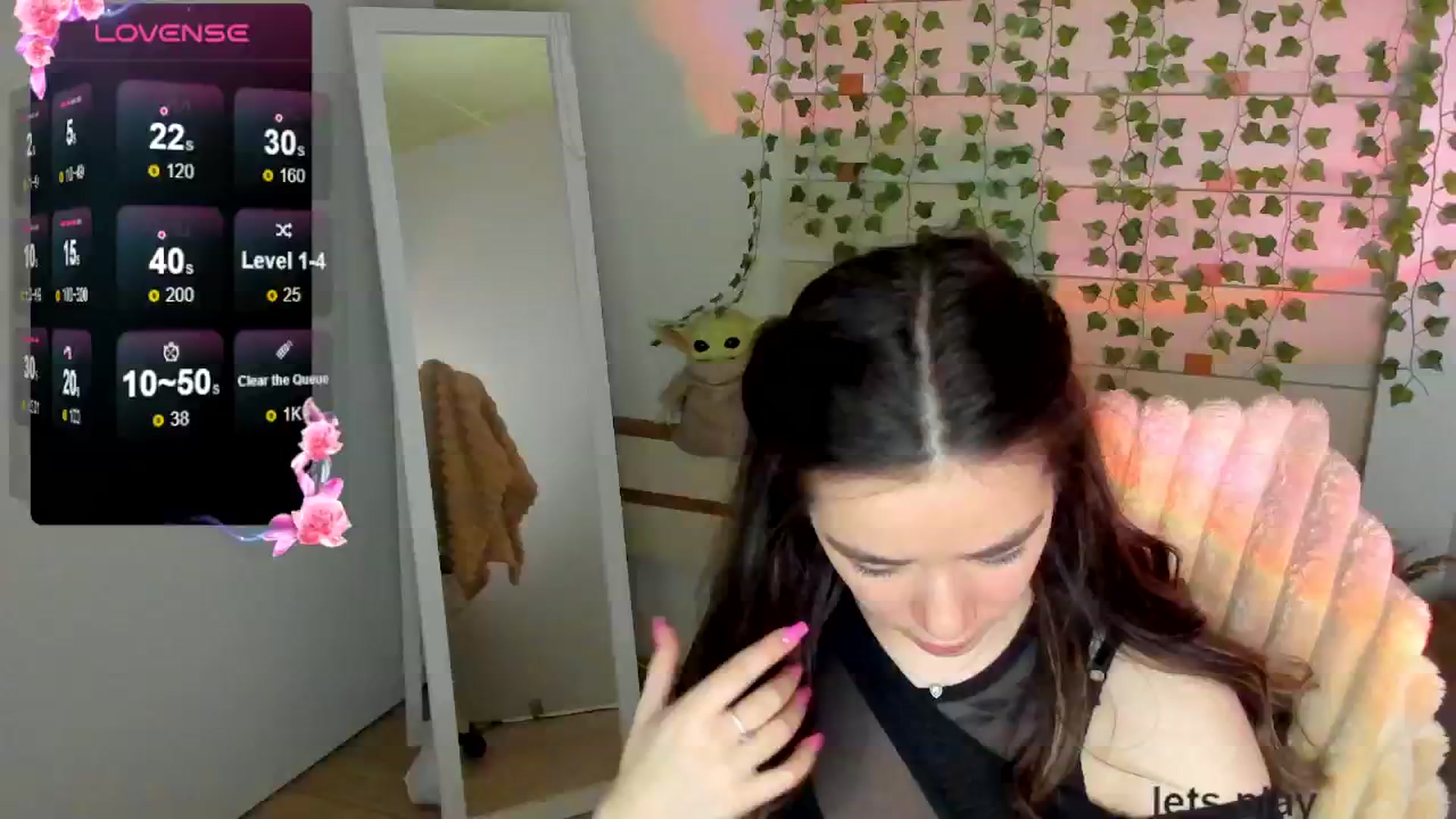 Gallery image thumbnail from KiraLove's myfreecams stream on, 05/03/2025, 11:25 image 5 of 20