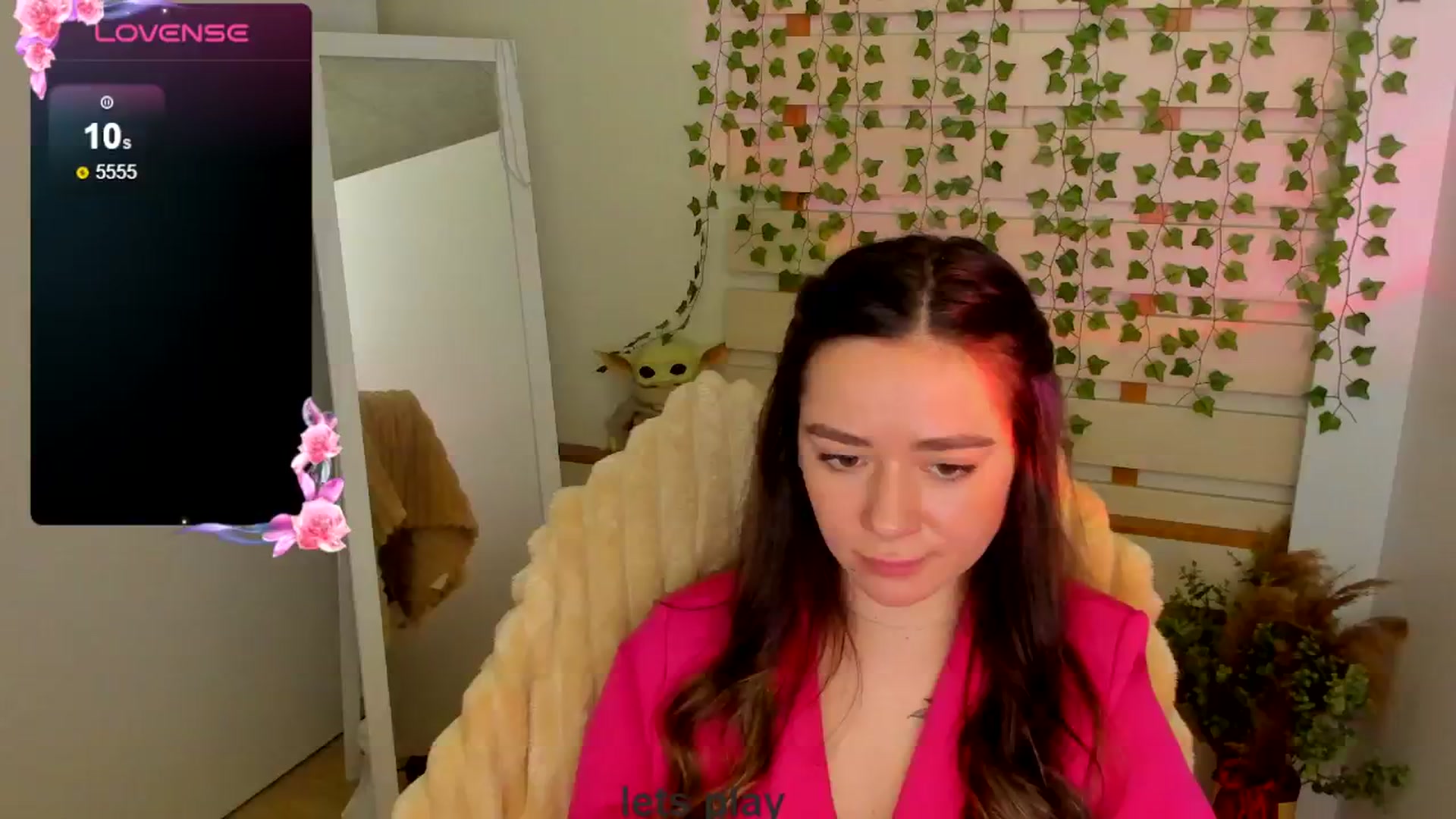 Gallery image thumbnail from KiraLove's myfreecams stream on, 05/04/2025, 09:31 image 15 of 20