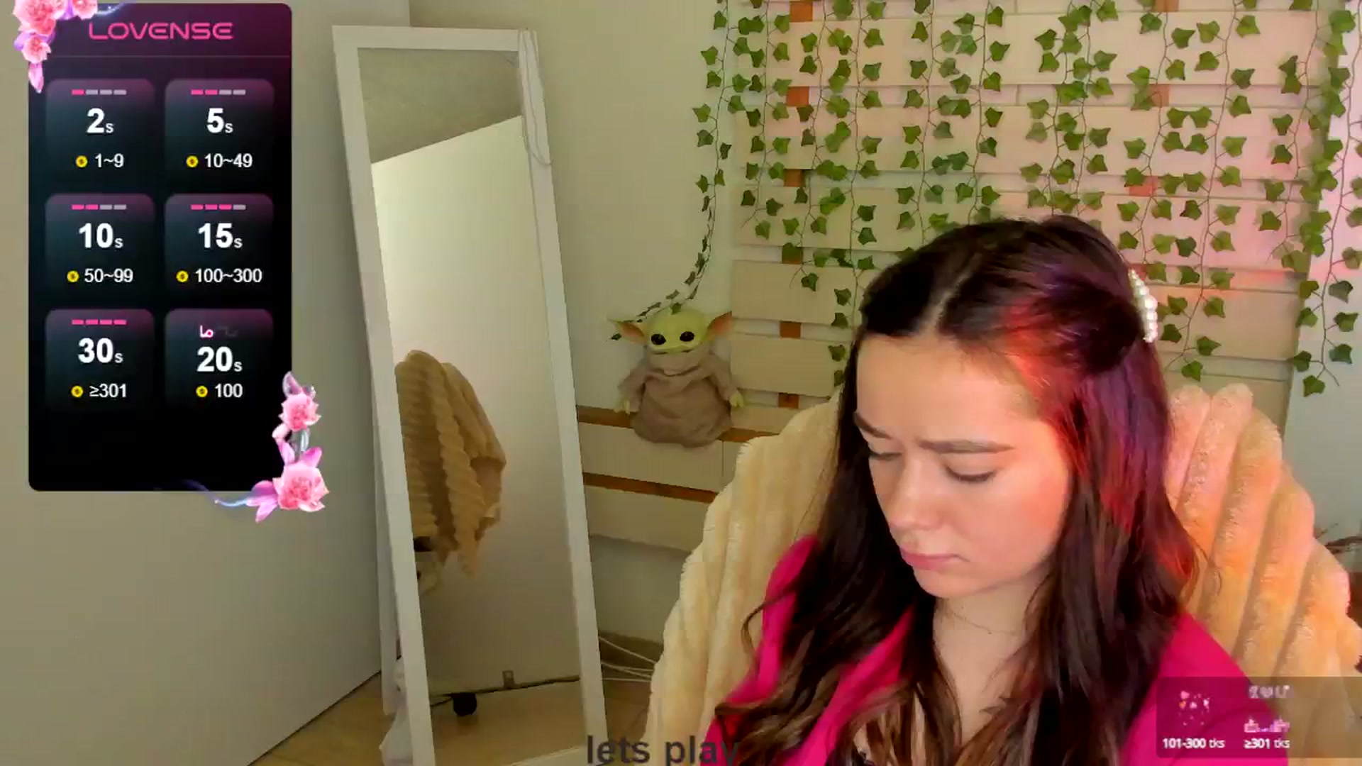 Gallery image thumbnail from KiraLove's myfreecams stream on, 05/04/2025, 11:22 image 4 of 20