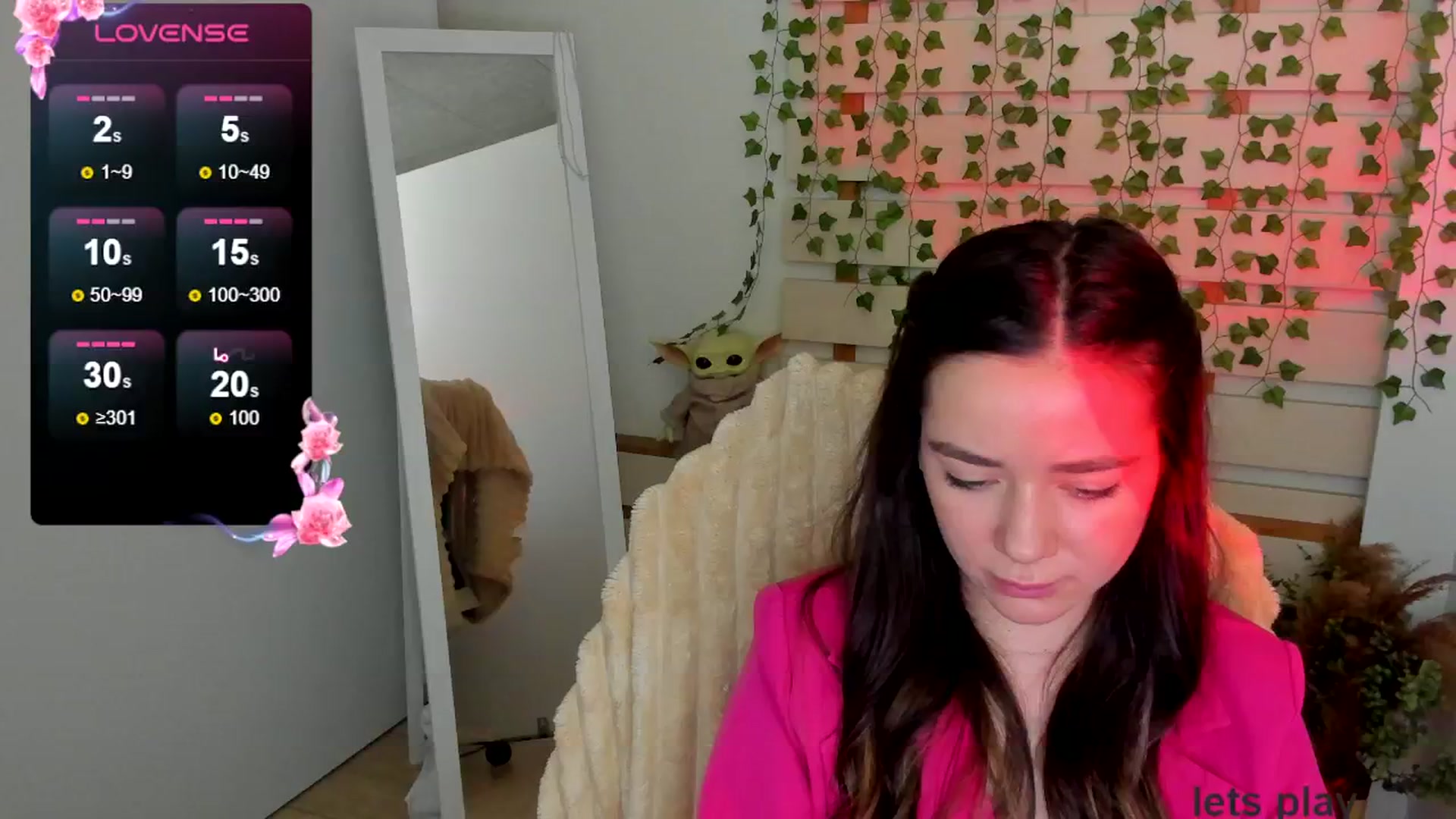 Gallery image thumbnail from KiraLove's myfreecams stream on, 05/04/2025, 11:22 image 14 of 20