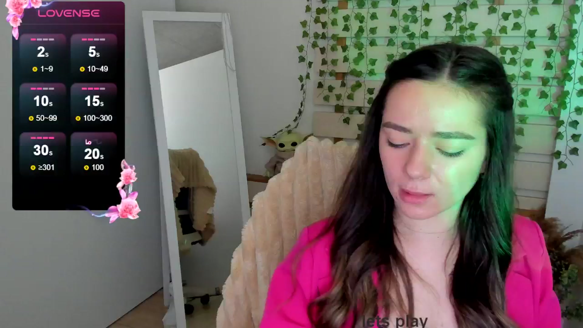 Gallery image thumbnail from KiraLove's myfreecams stream on, 05/04/2025, 11:22 image 9 of 20