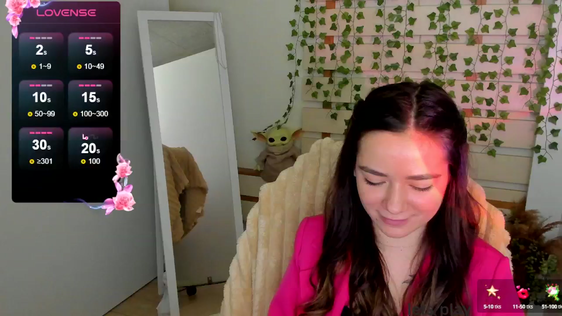 Gallery image thumbnail from KiraLove's myfreecams stream on, 05/04/2025, 11:22 image 1 of 20