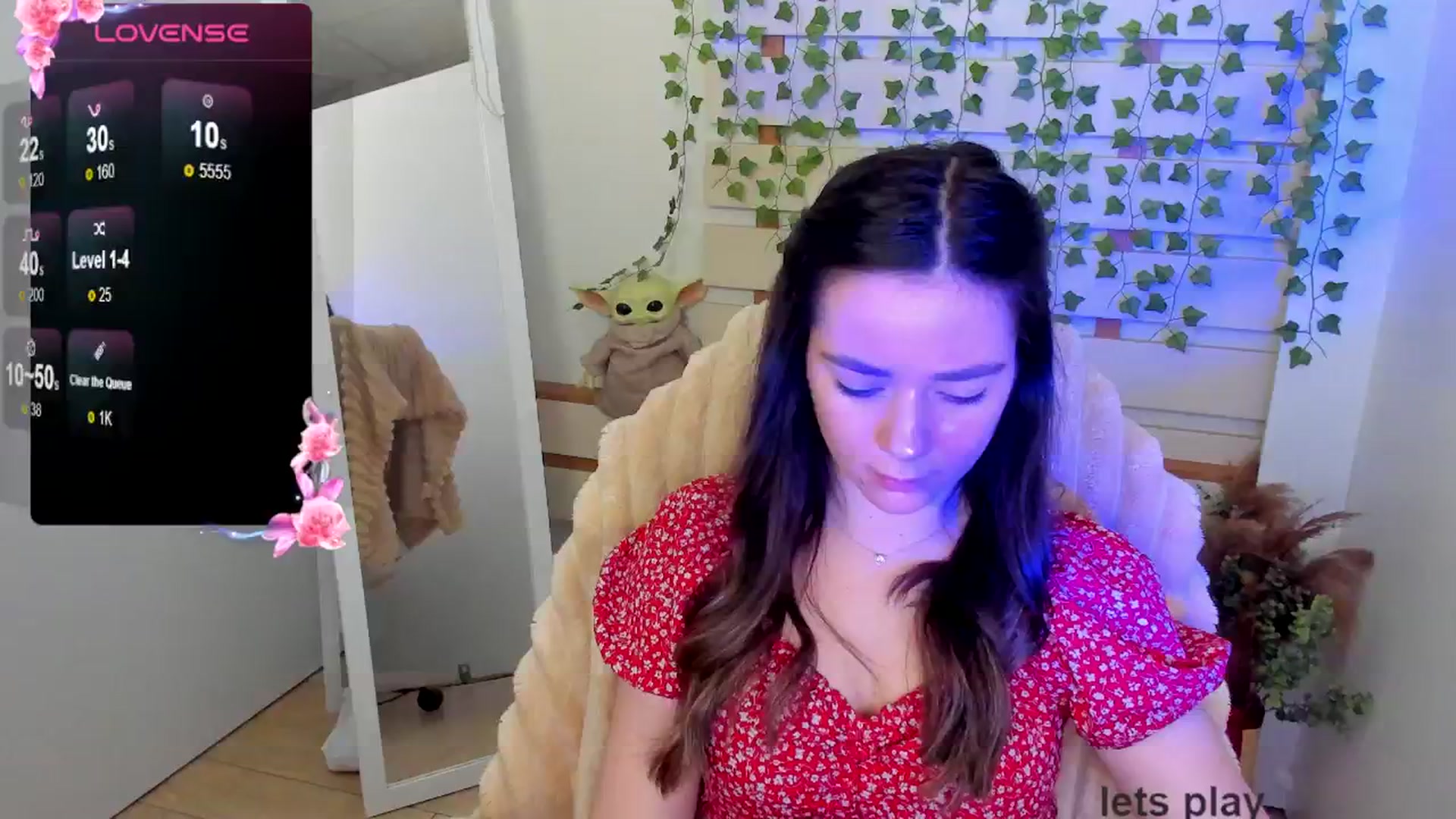 Gallery image thumbnail from KiraLove's myfreecams stream on, 05/05/2025, 09:30 image 17 of 20