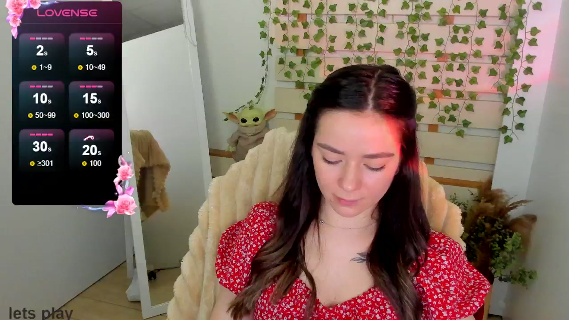 Gallery image thumbnail from KiraLove's myfreecams stream on, 05/05/2025, 09:30 image 13 of 20
