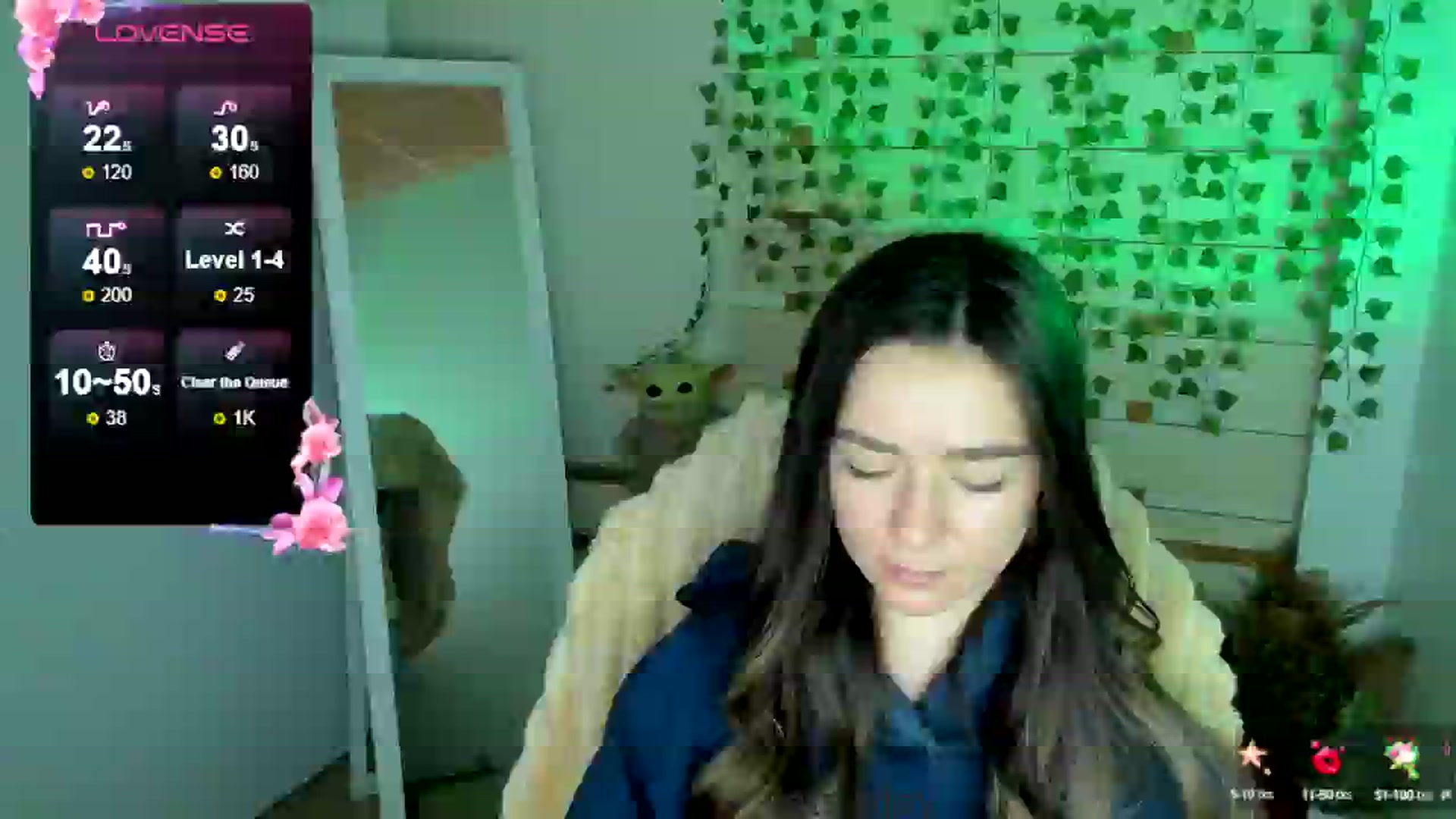 Gallery image thumbnail from KiraLove's myfreecams stream on, 05/06/2025, 10:42 image 3 of 20