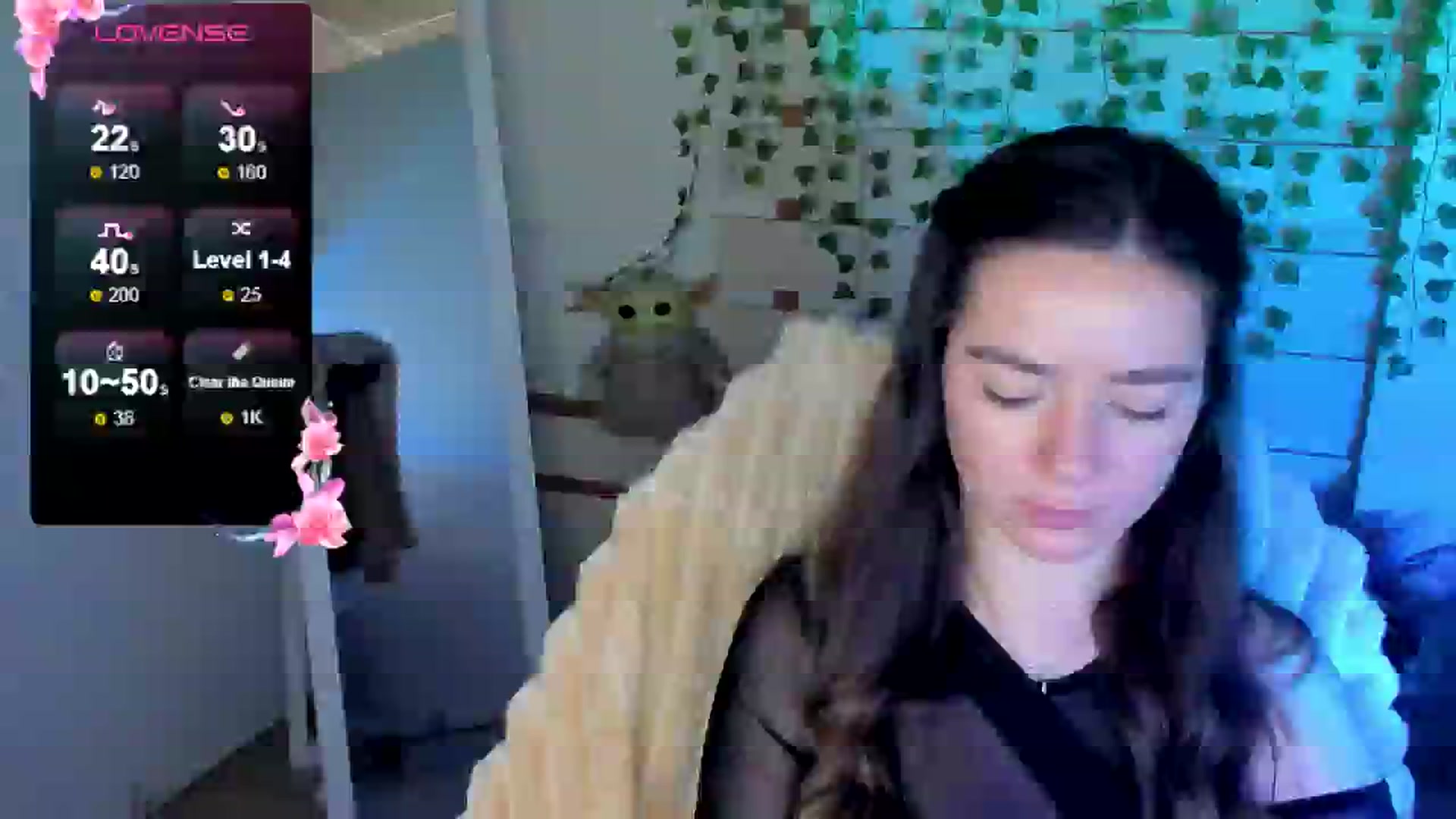 Gallery image thumbnail from KiraLove's myfreecams stream on, 05/08/2025, 15:57 image 14 of 20