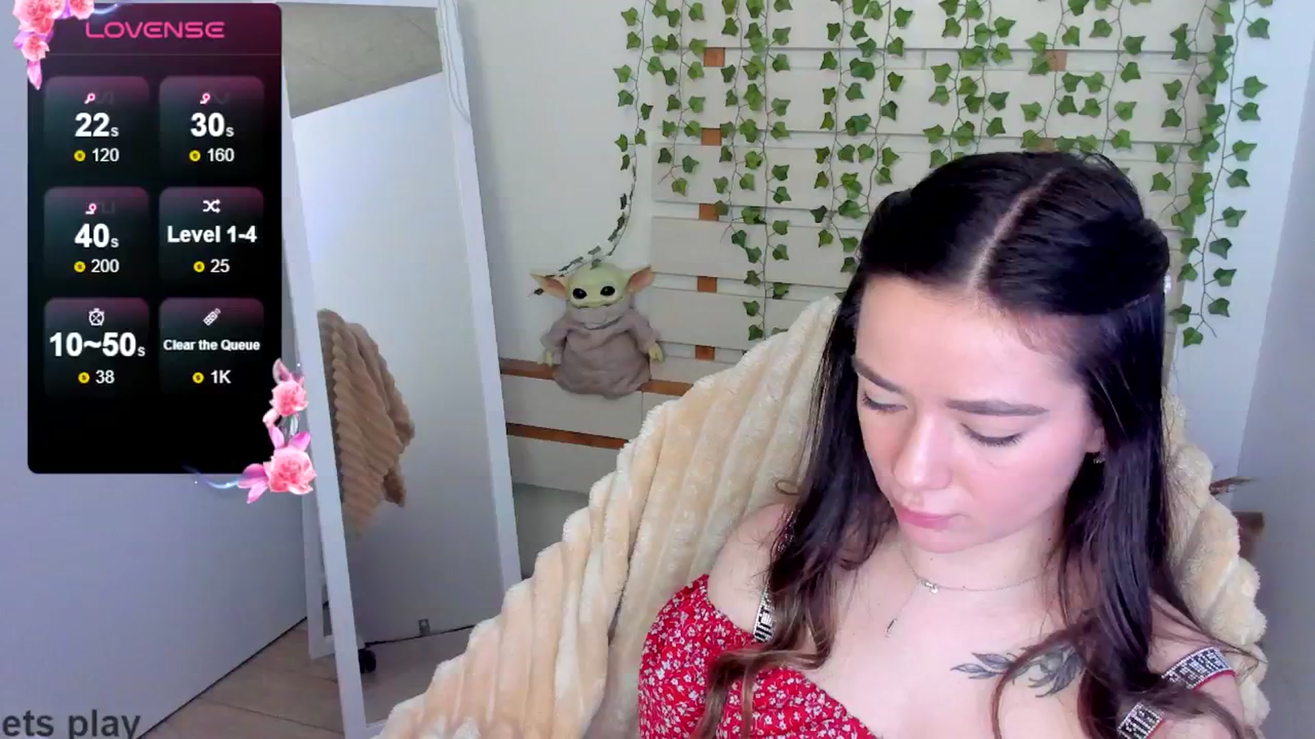 Gallery image thumbnail from KiraLove's myfreecams stream on, 05/11/2025, 10:39 image 16 of 20